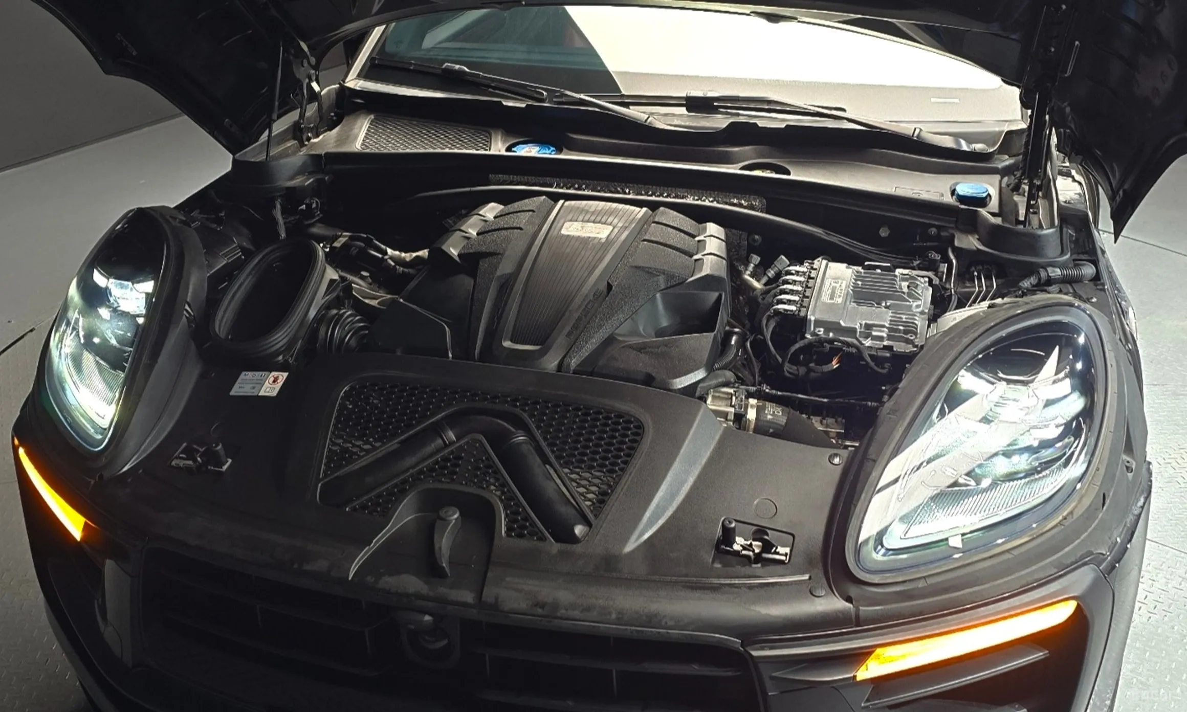 Porsche Macan превью 6