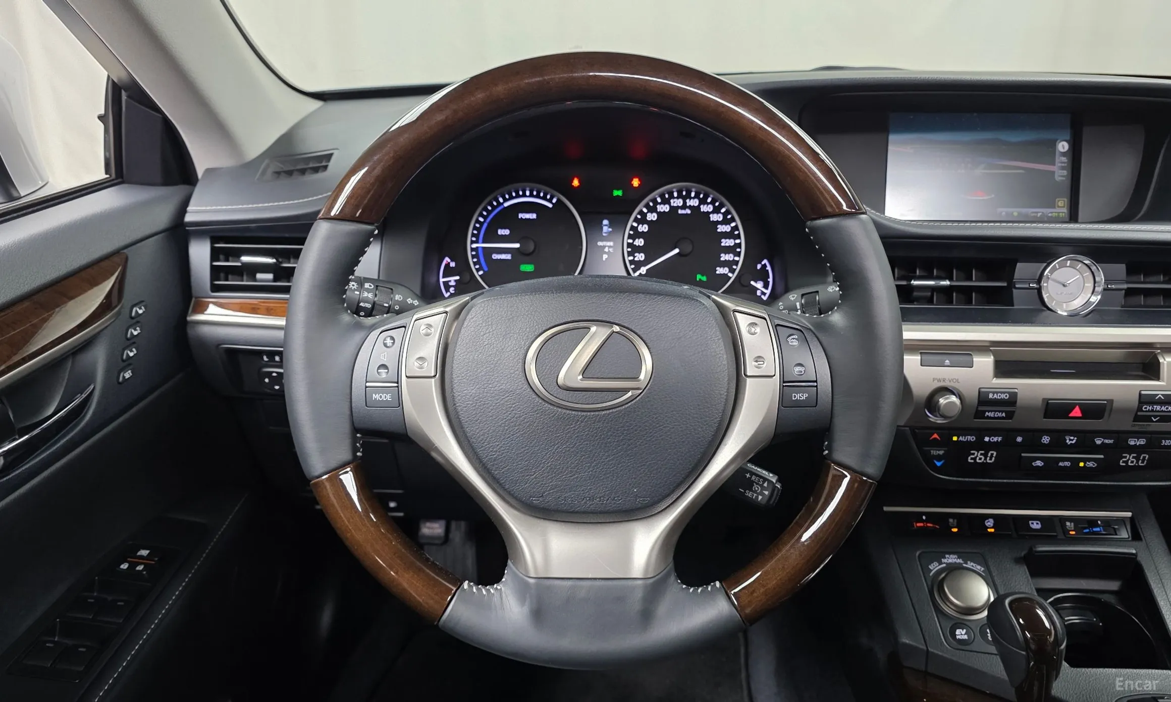 Lexus New ES300h превью 13