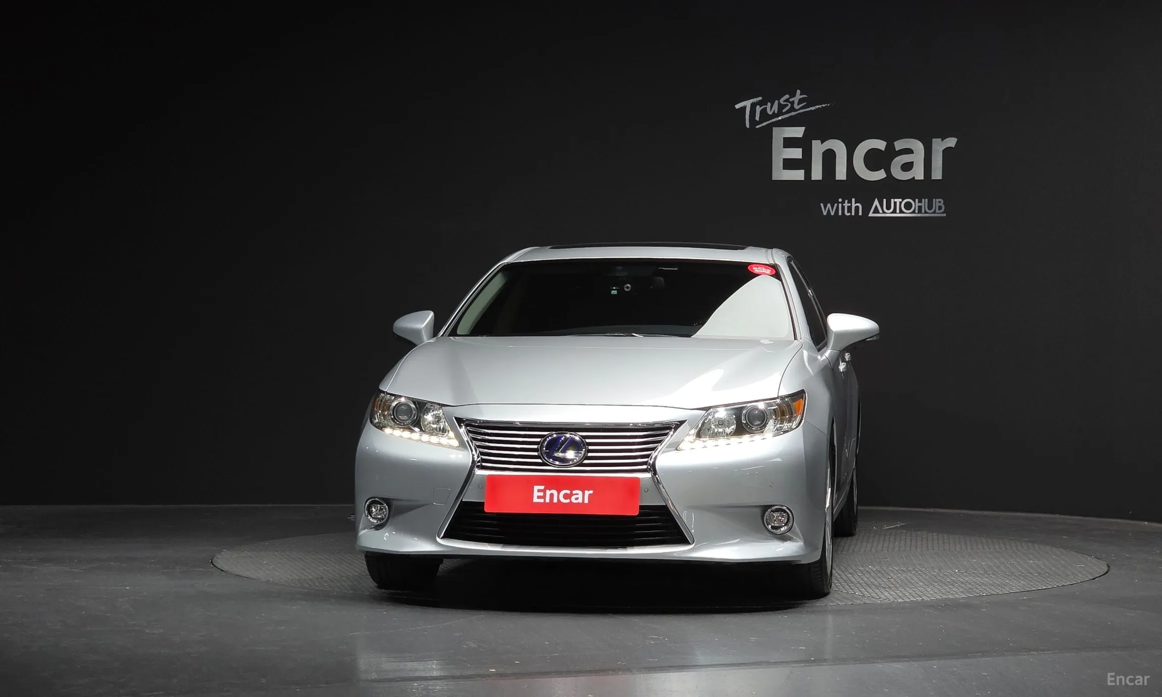 Lexus New ES300h превью 3