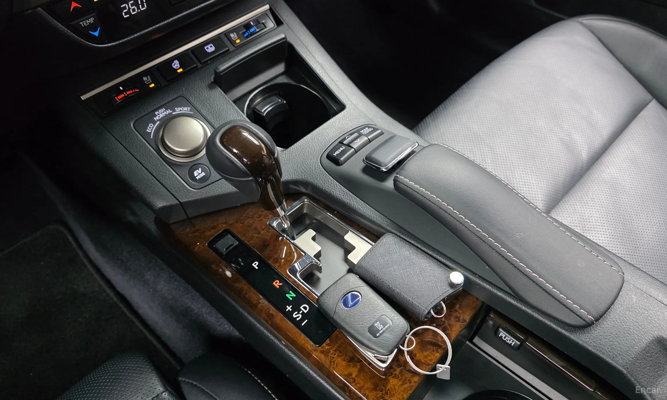 Lexus New ES300h превью 9