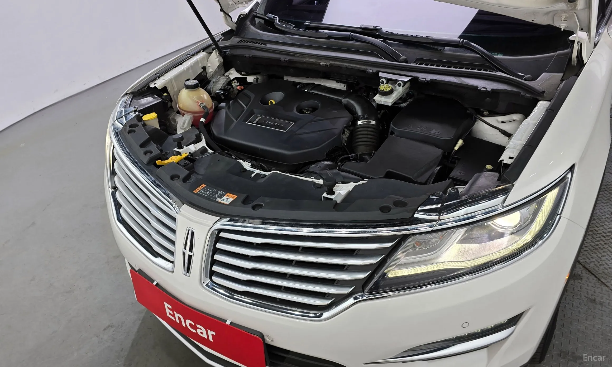Lincoln MKC превью 6