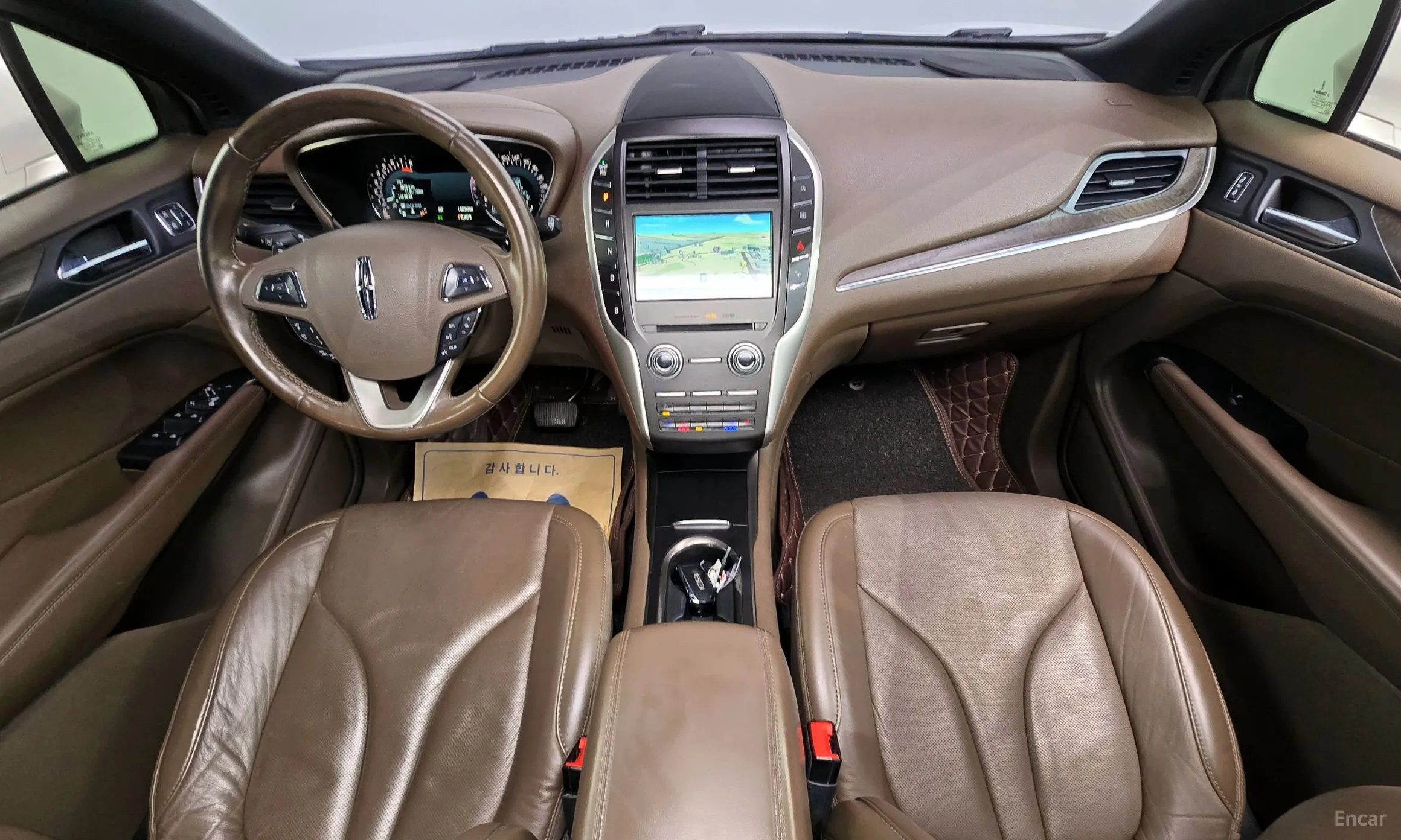 Lincoln MKC превью 7