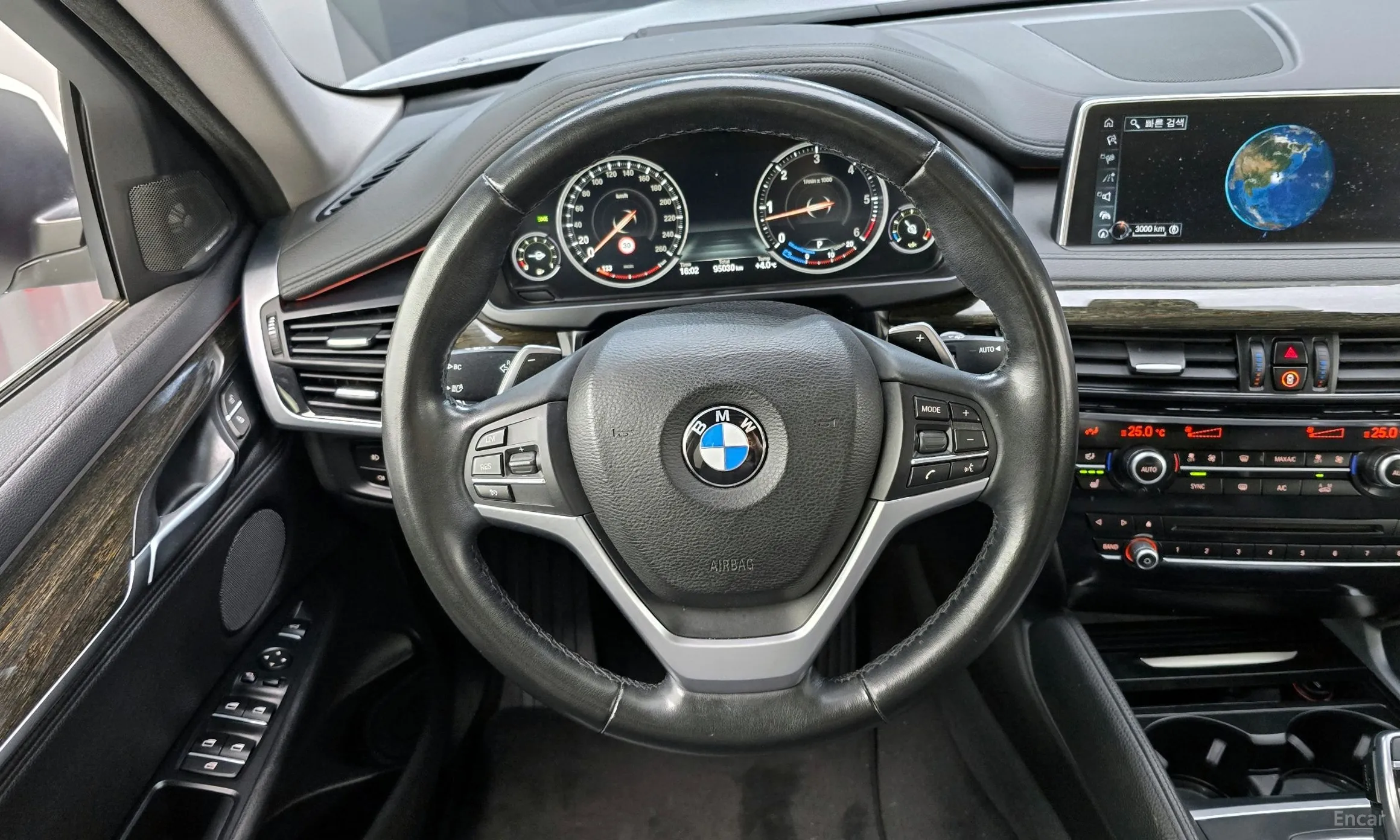 BMW X6 (F16) превью 14