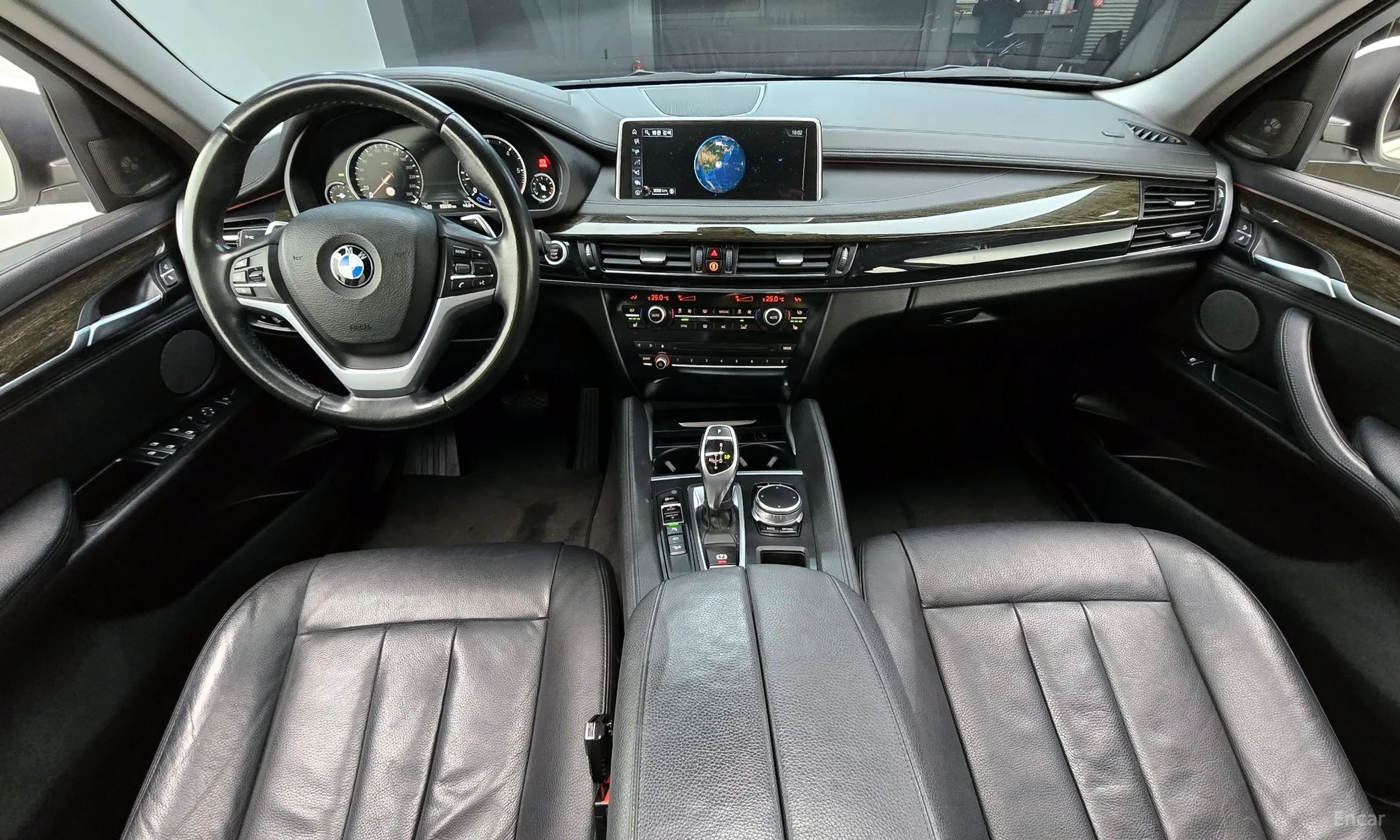 BMW X6 (F16) превью 7