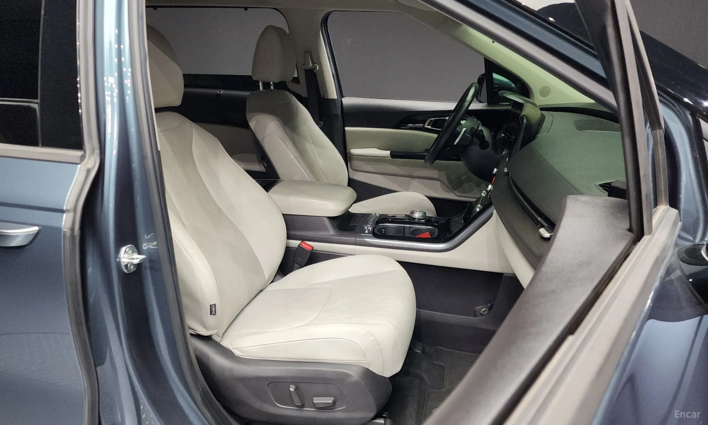 Kia Carnival Gen 4 превью 11