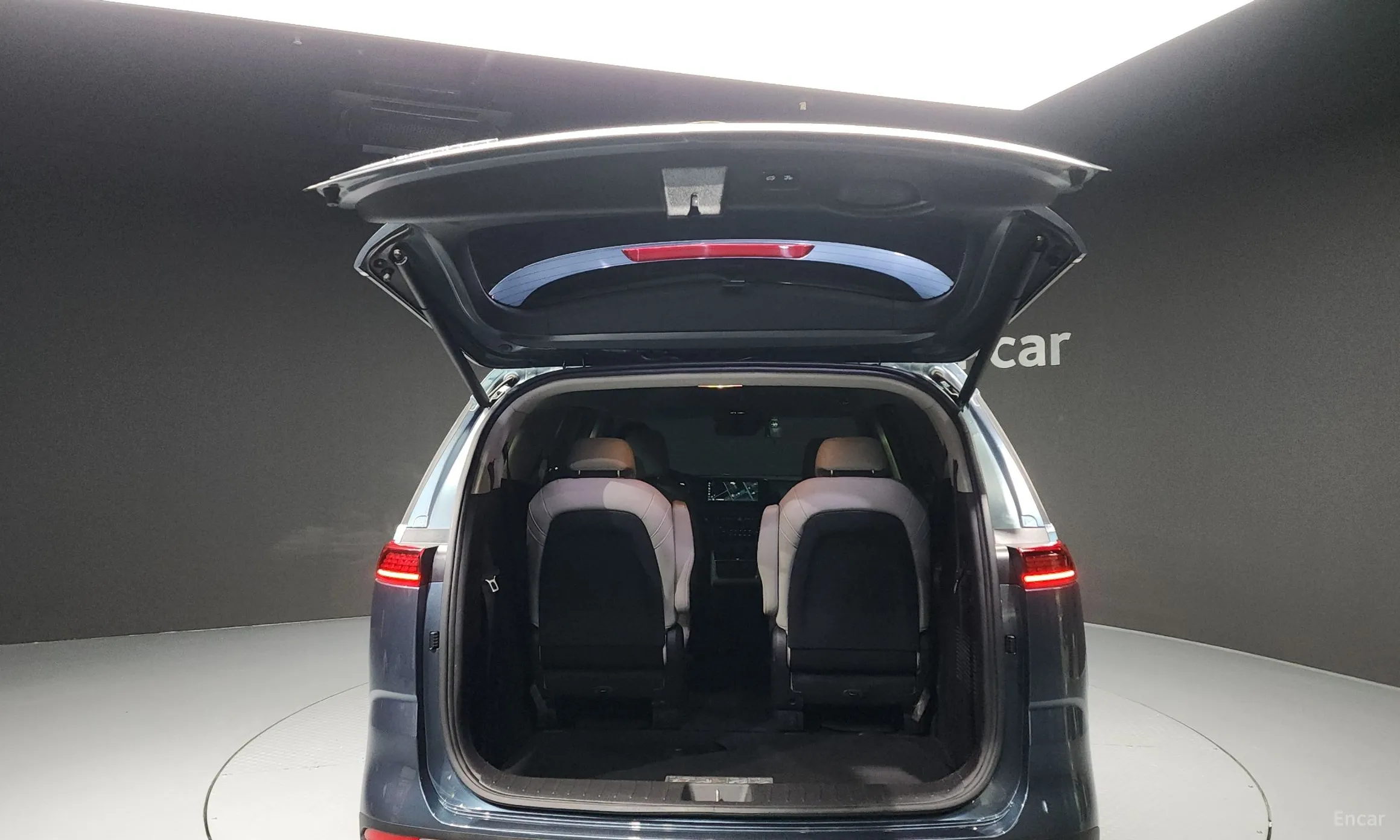 Kia Carnival Gen 4 превью 20