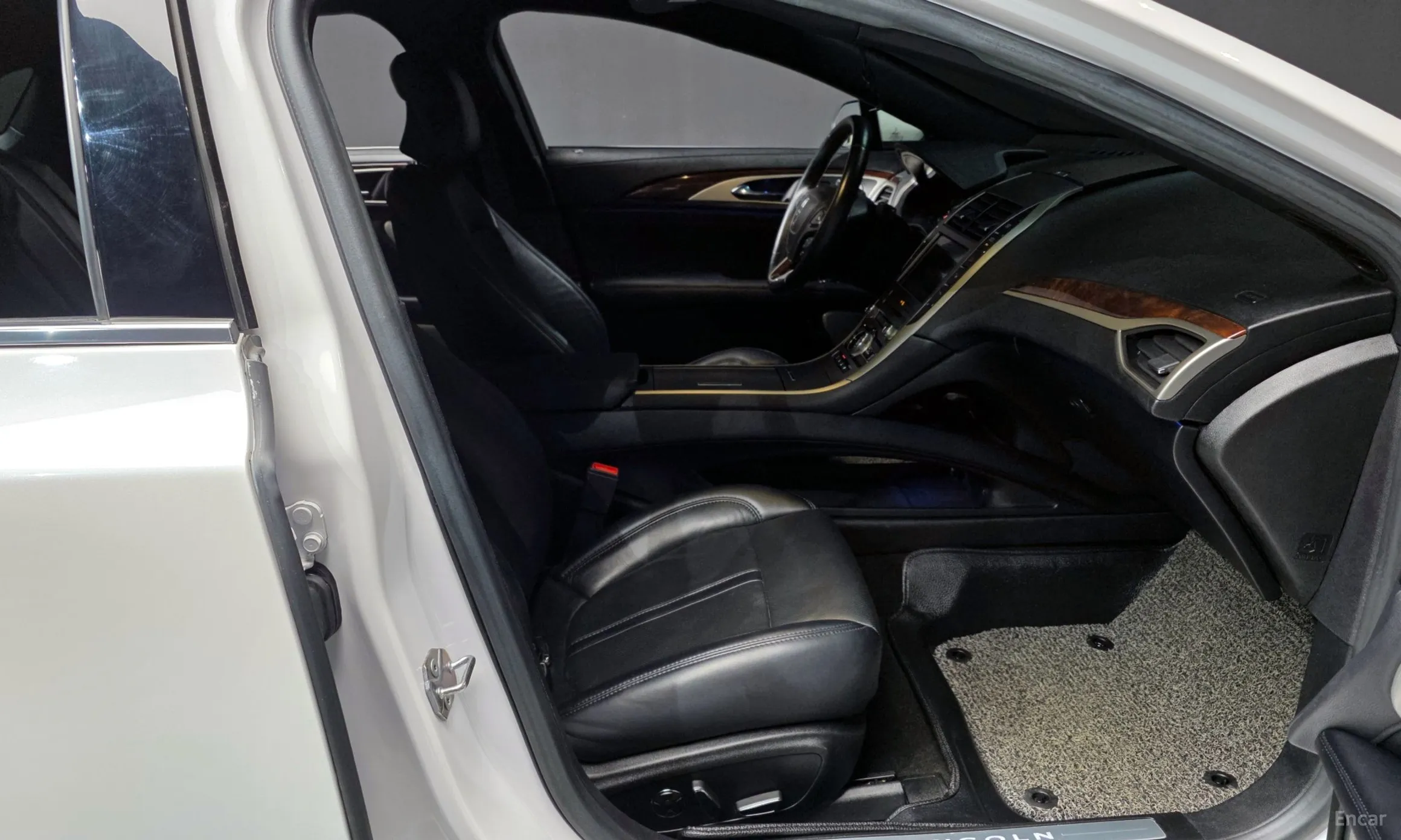 Lincoln New MKZ превью 11