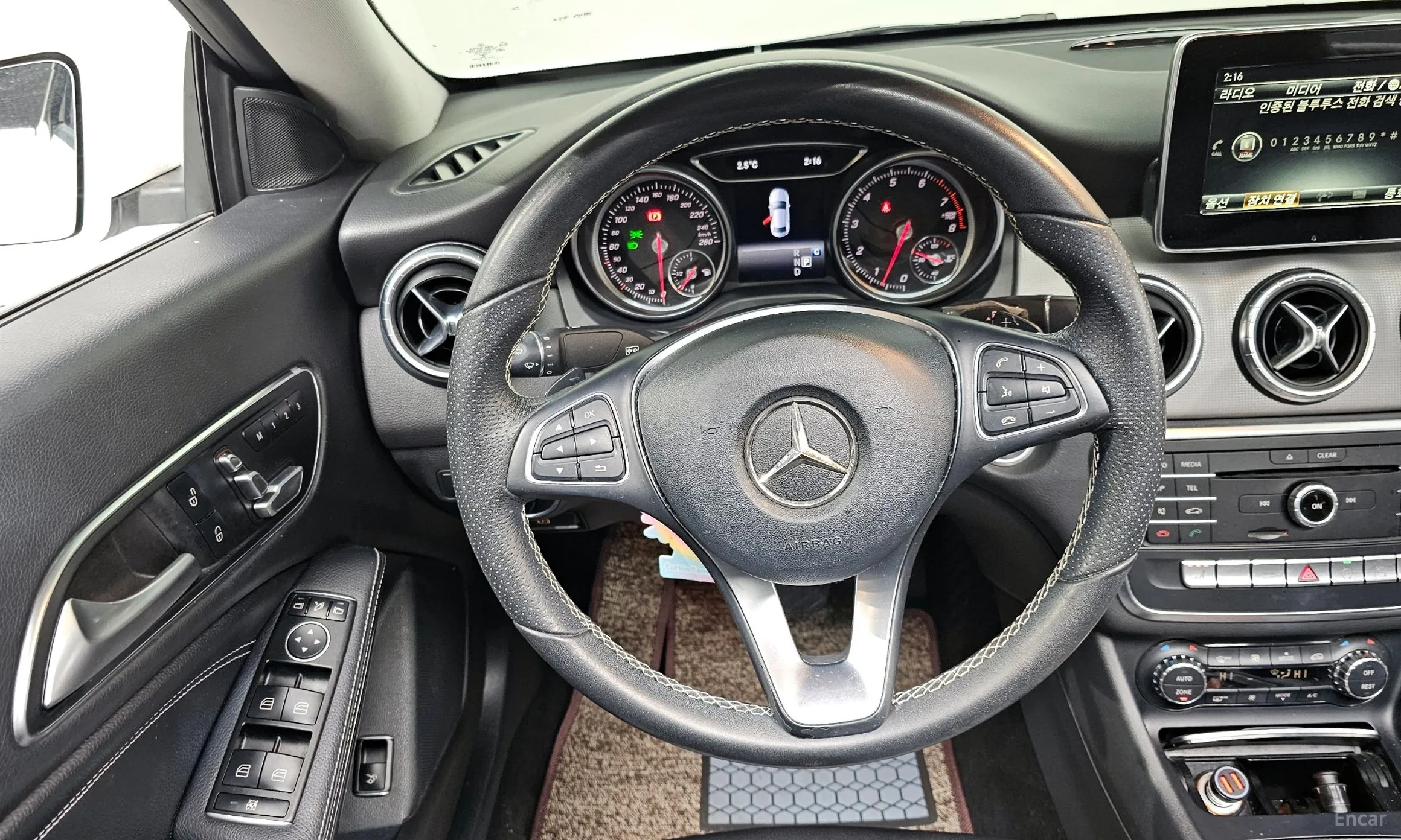 Mercedes Benz CLA-Class C117 превью 13