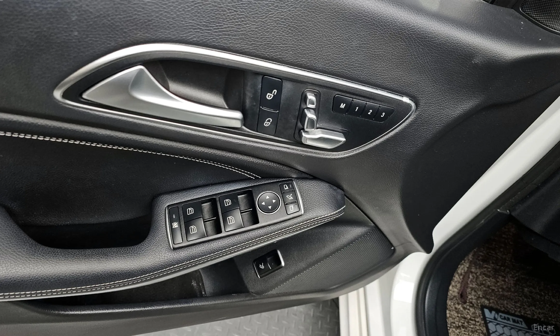 Mercedes Benz CLA-Class C117 превью 17