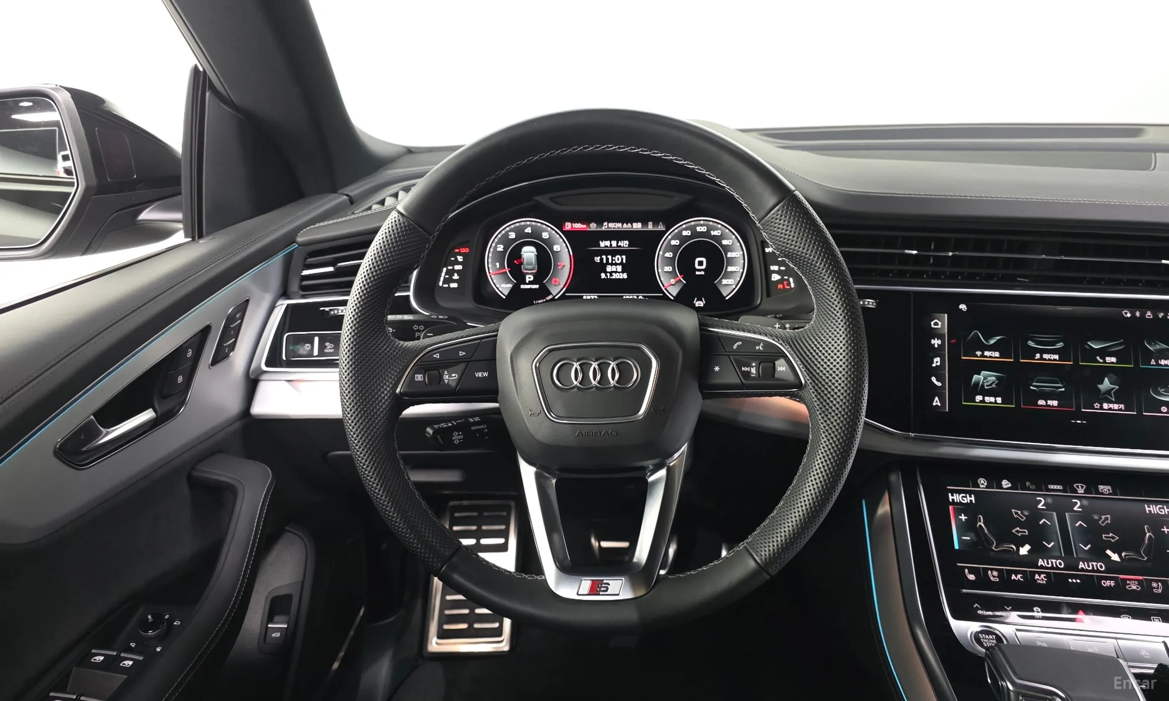 Audi Q8 (4M) превью 13