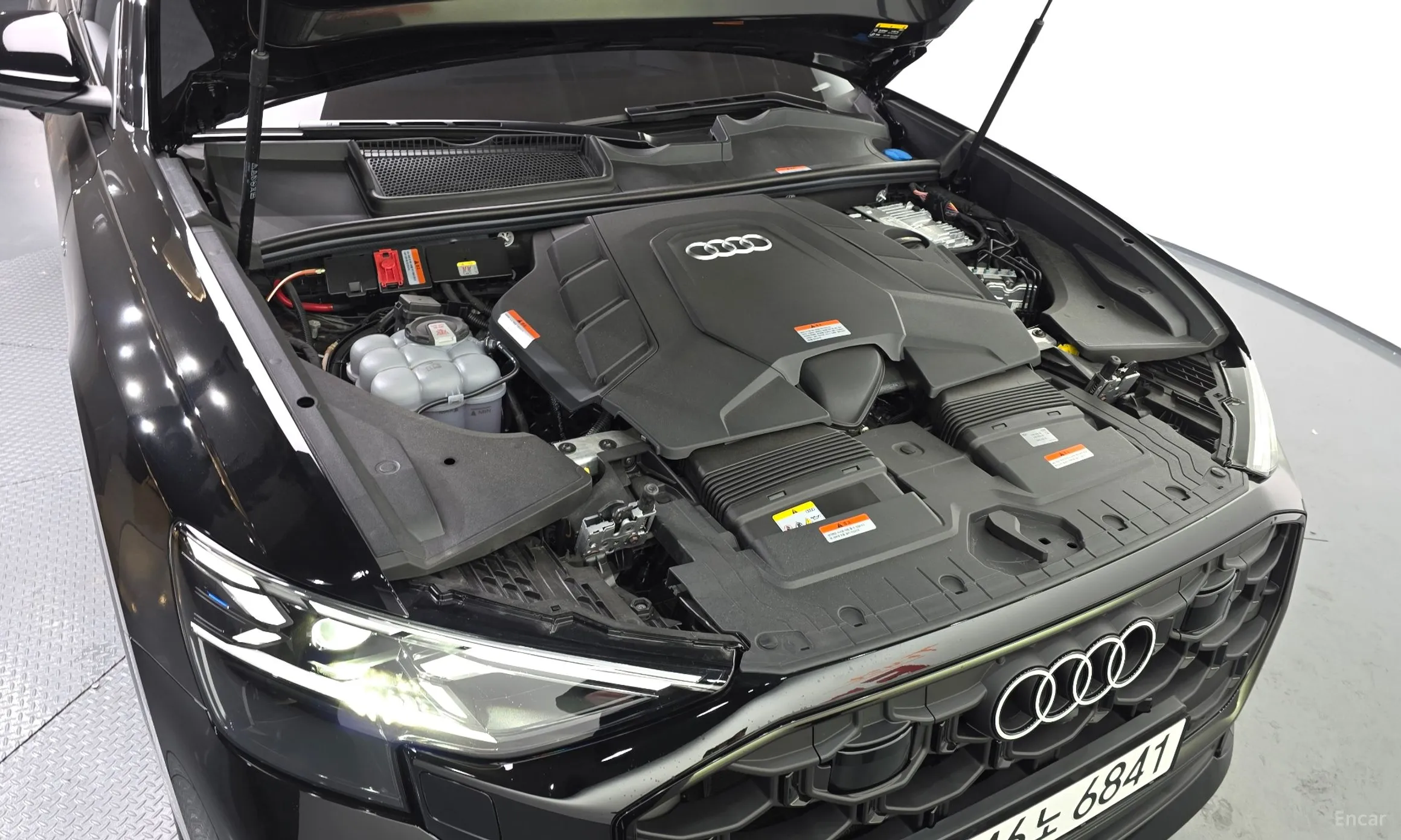 Audi Q8 (4M) превью 6