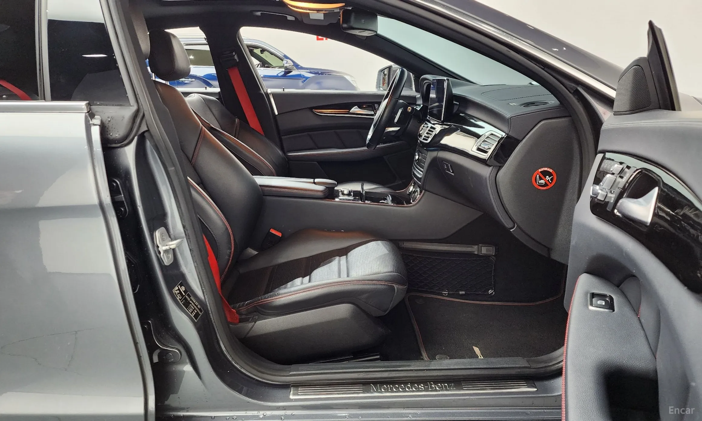 Mercedes Benz CLS-Class W218 превью 11