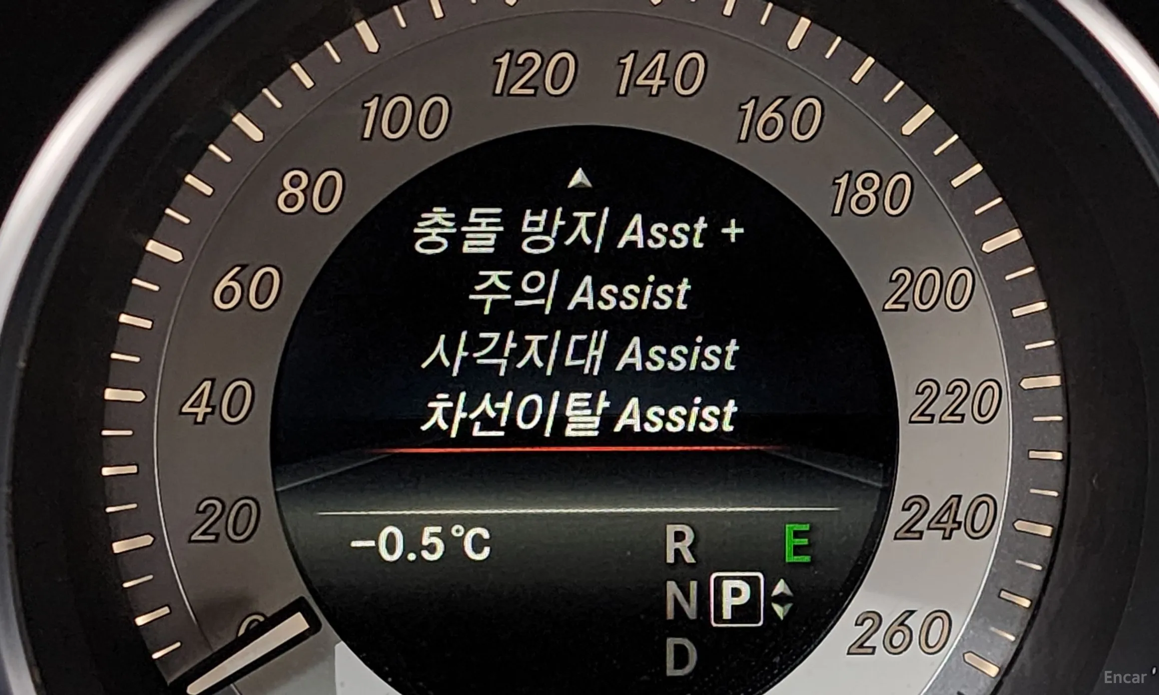 Mercedes Benz CLS-Class W218 превью 16