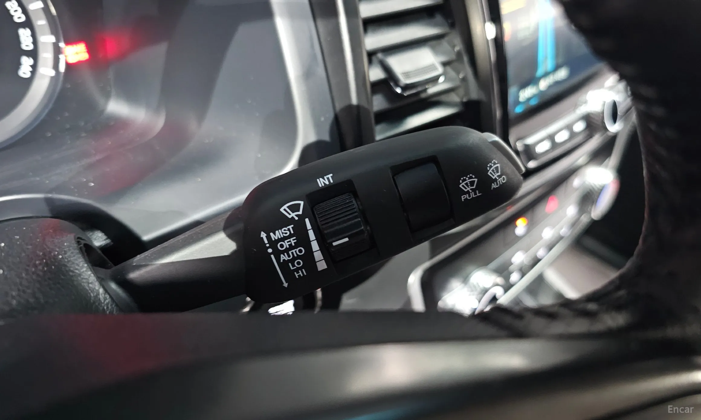 KG Mobility (SsangYong) Rexton Sports превью 18