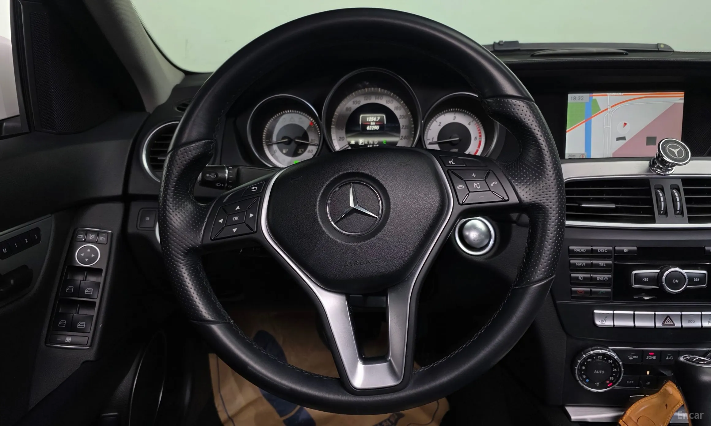 Mercedes Benz C-Class W204 превью 13