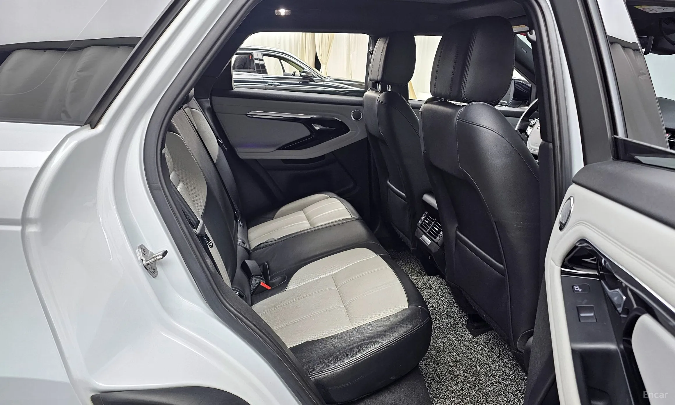 Land Rover Range Rover Evoque 2nd Generation превью 12