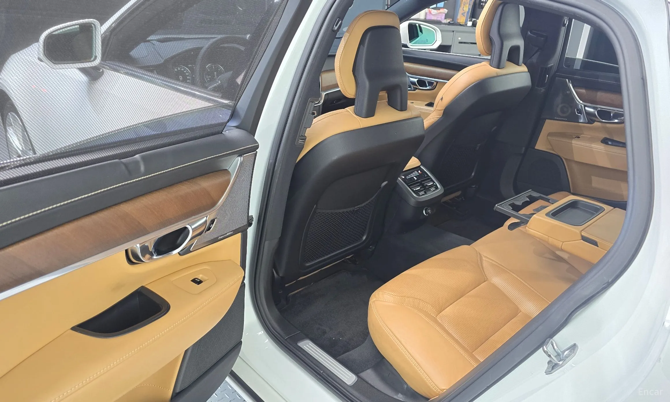 Volvo S90 превью 11