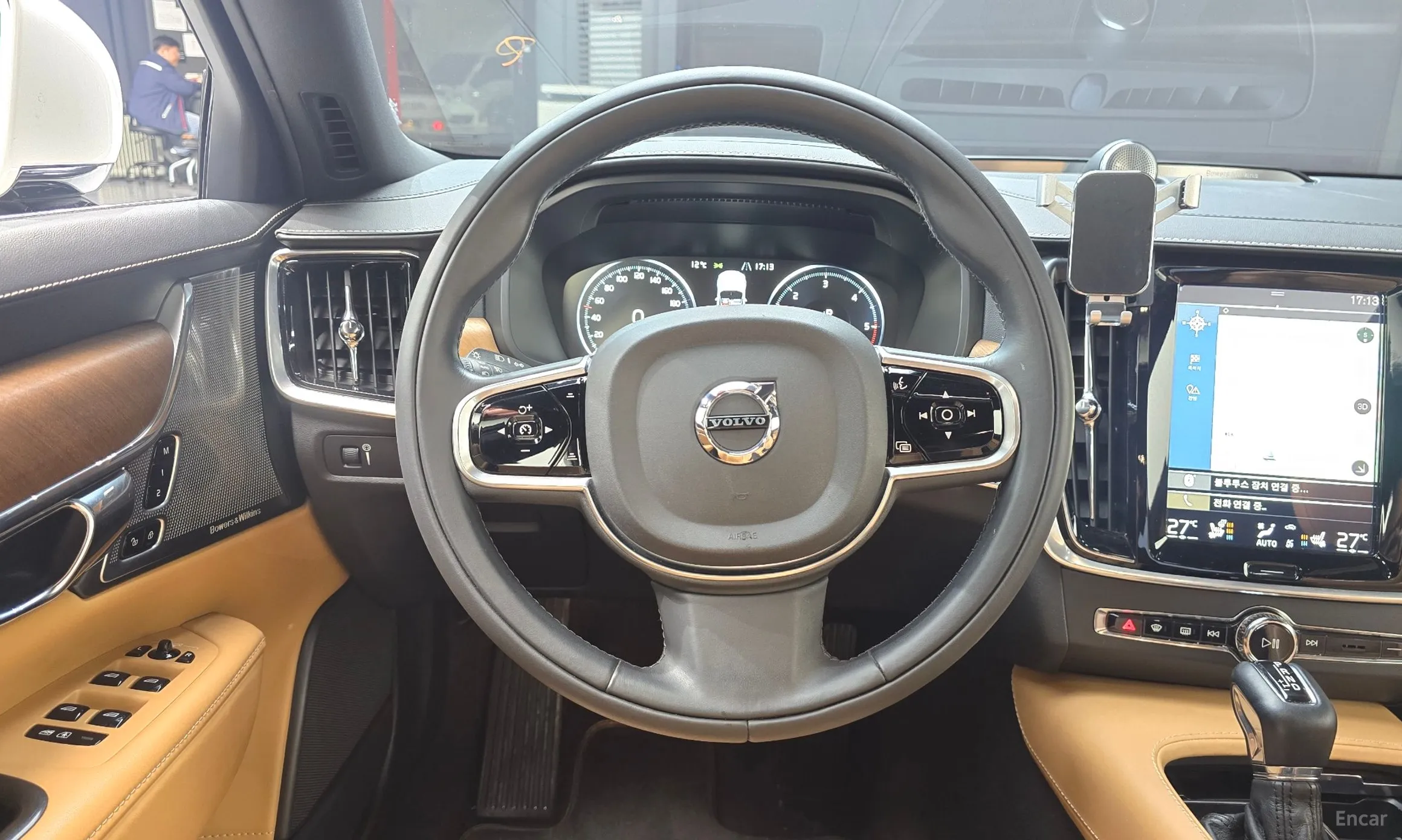 Volvo S90 превью 13
