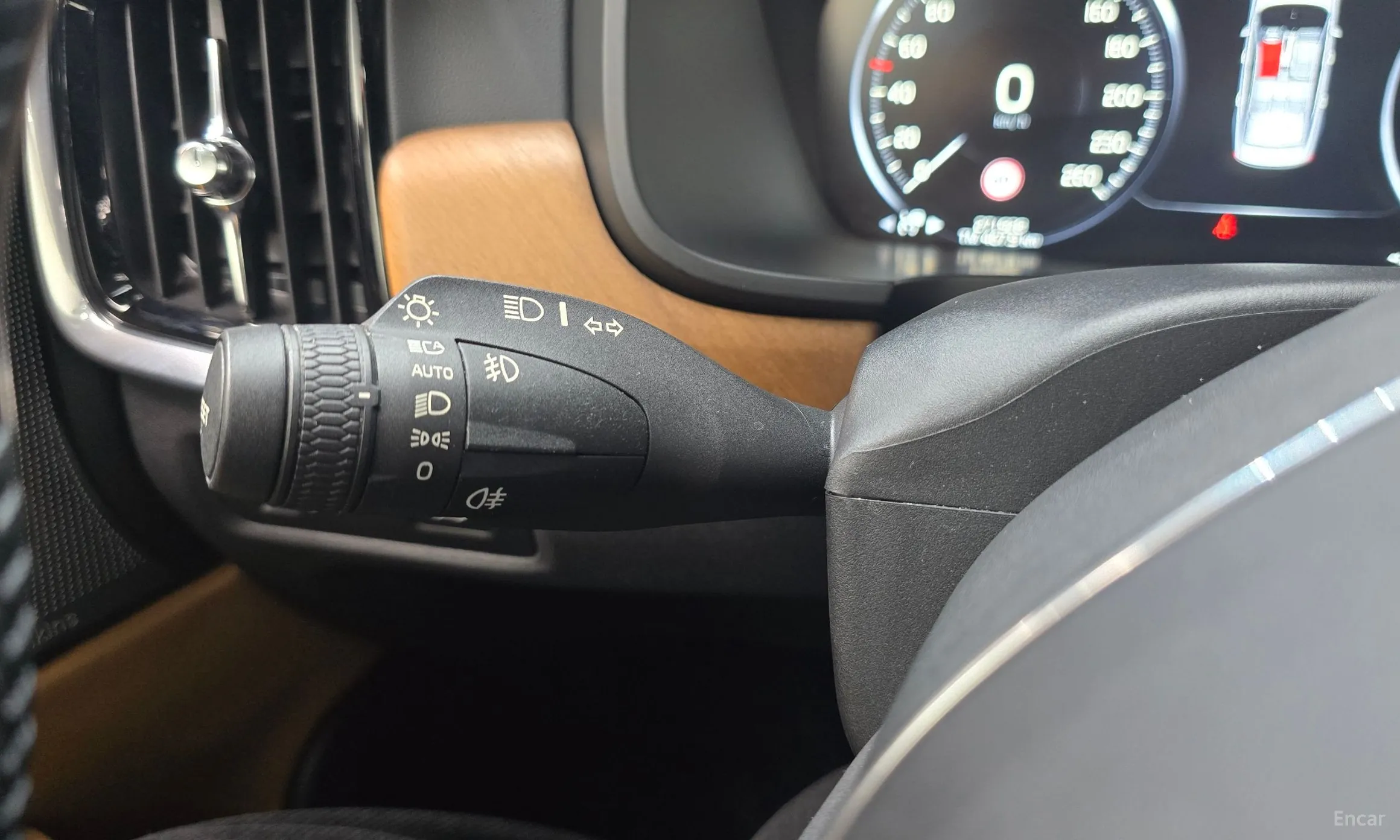 Volvo S90 превью 15