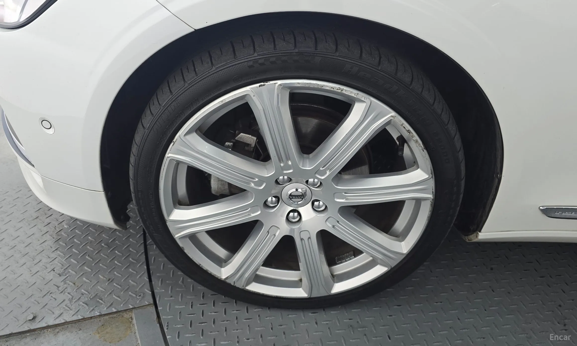 Volvo S90 превью 5