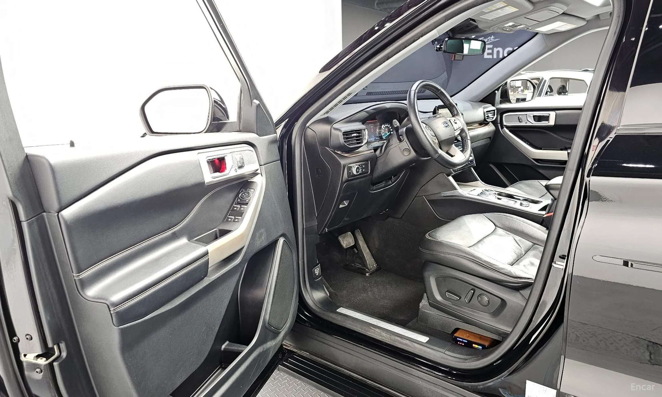Ford Explorer 6th Generation превью 11