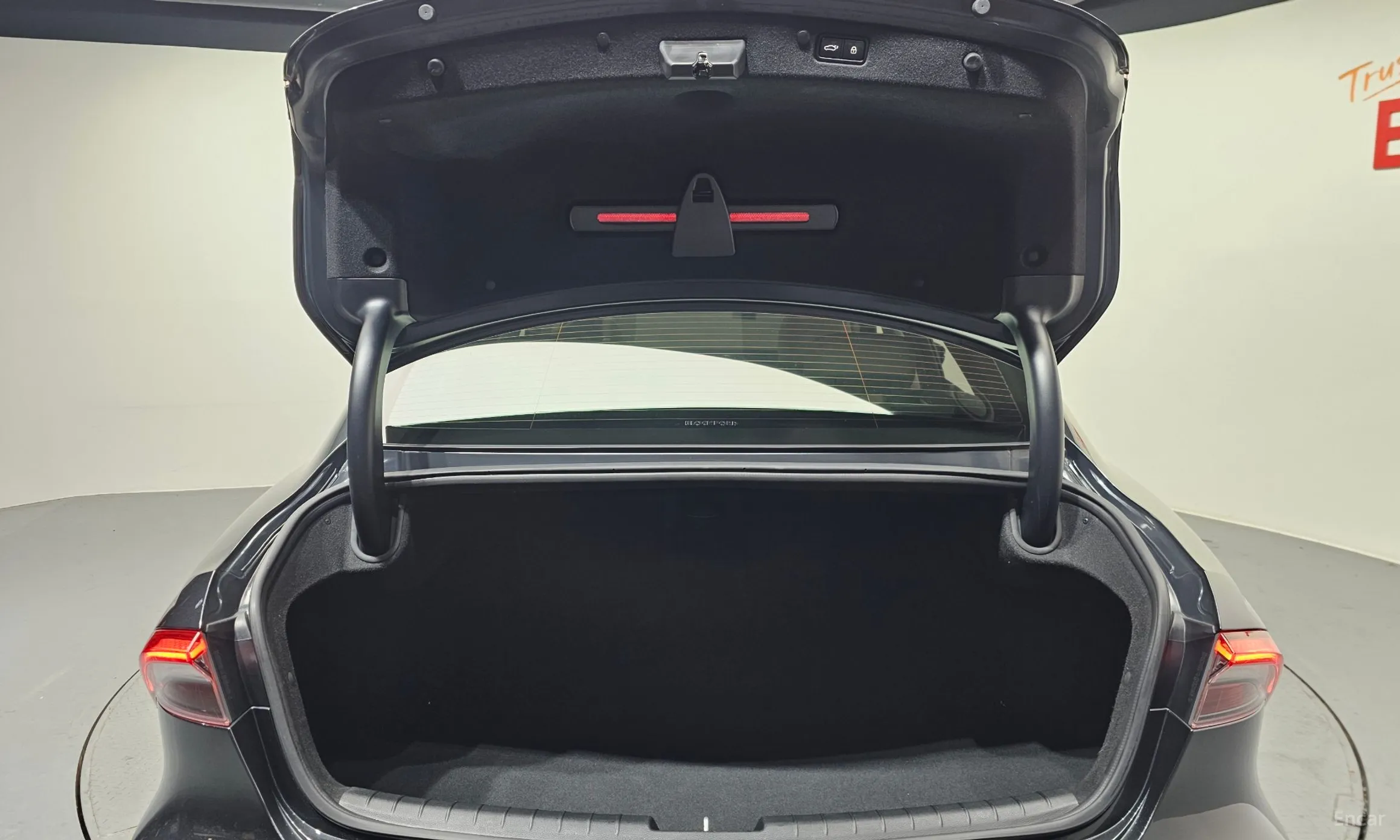 Hyundai Grandeur IG превью 20
