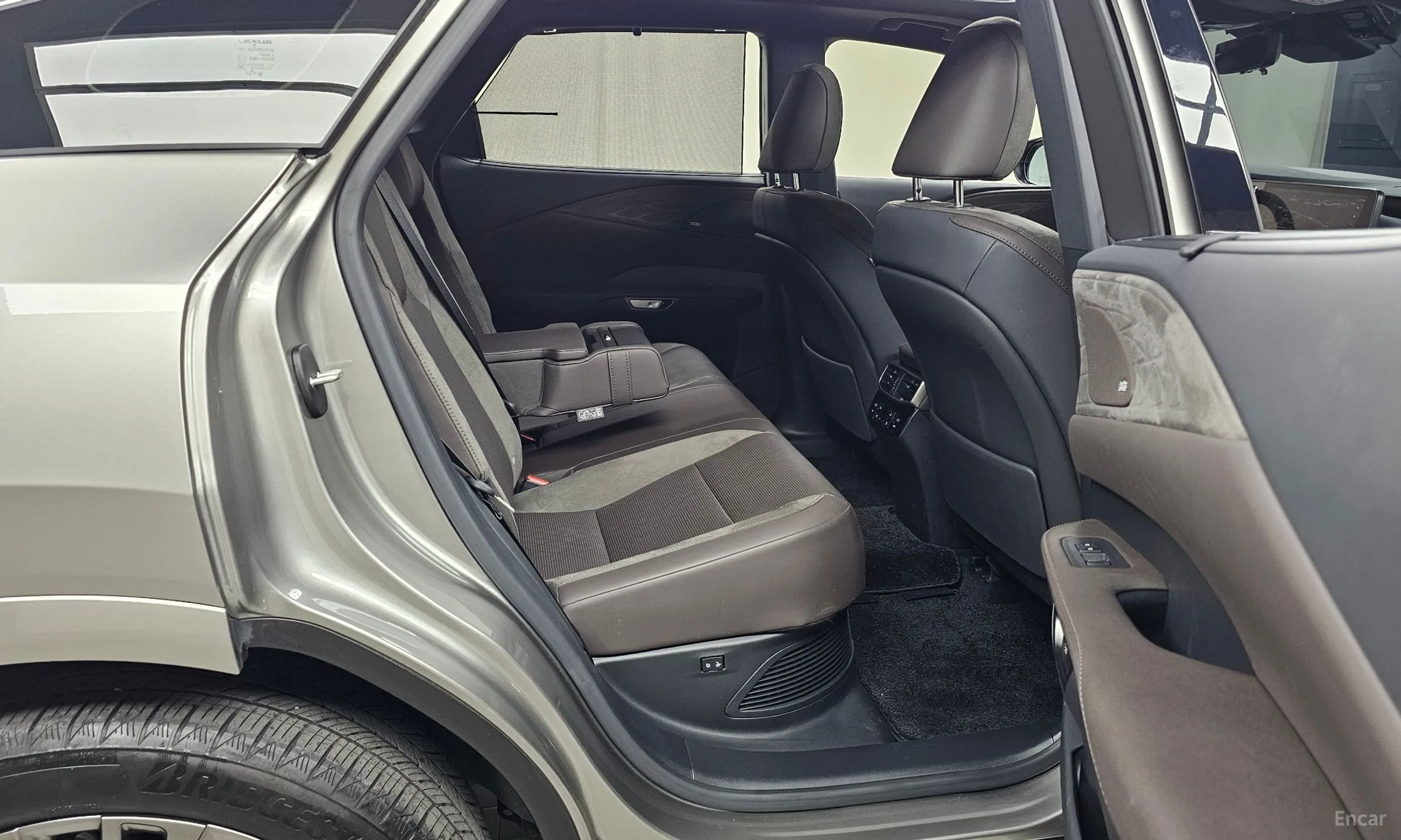 Lexus RX350h 5th Generation превью 12