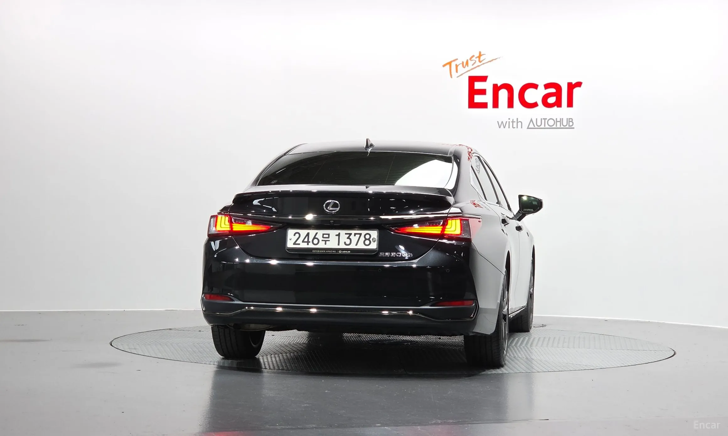 Lexus ES300h 7th Generation превью 4