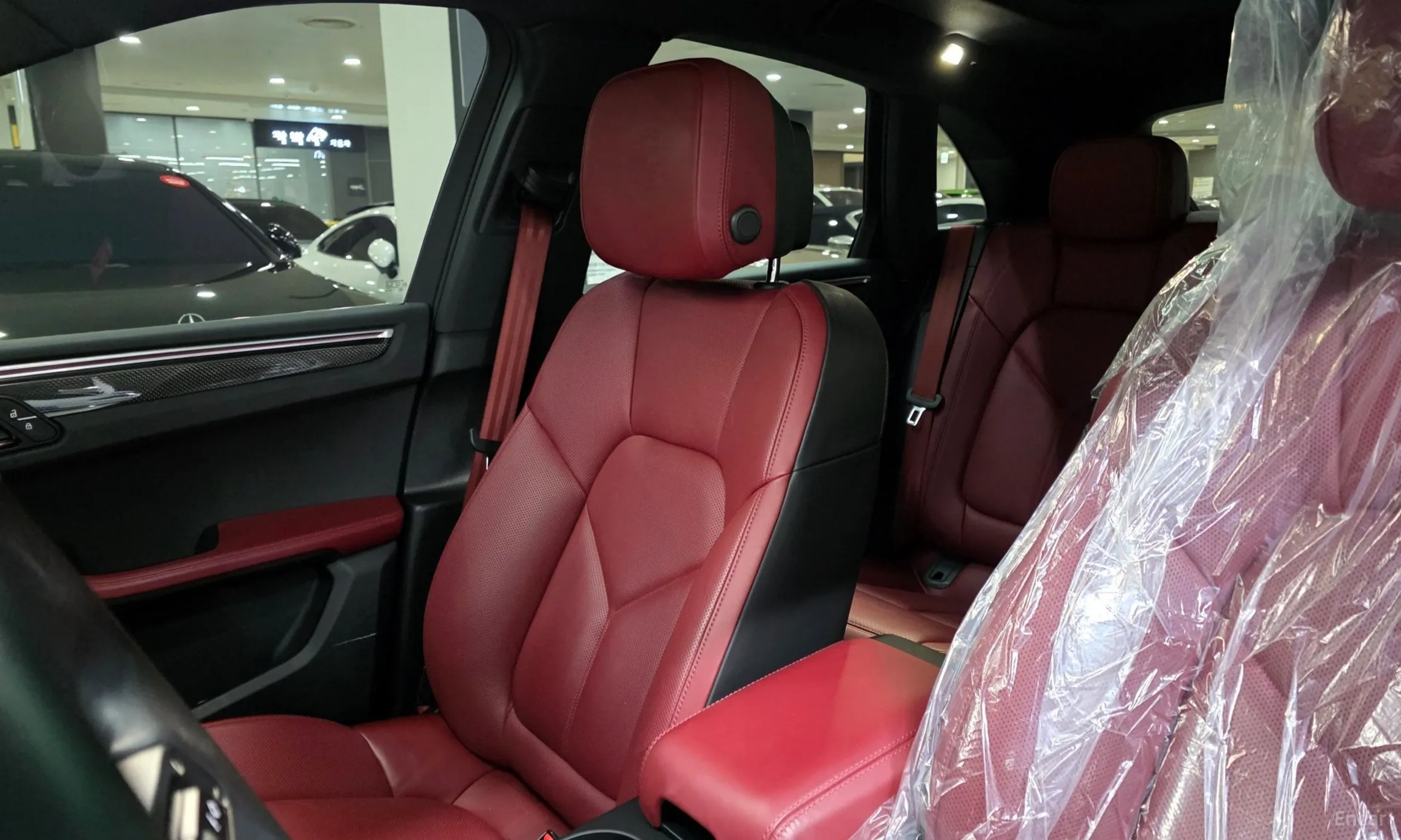 Porsche Macan превью 13