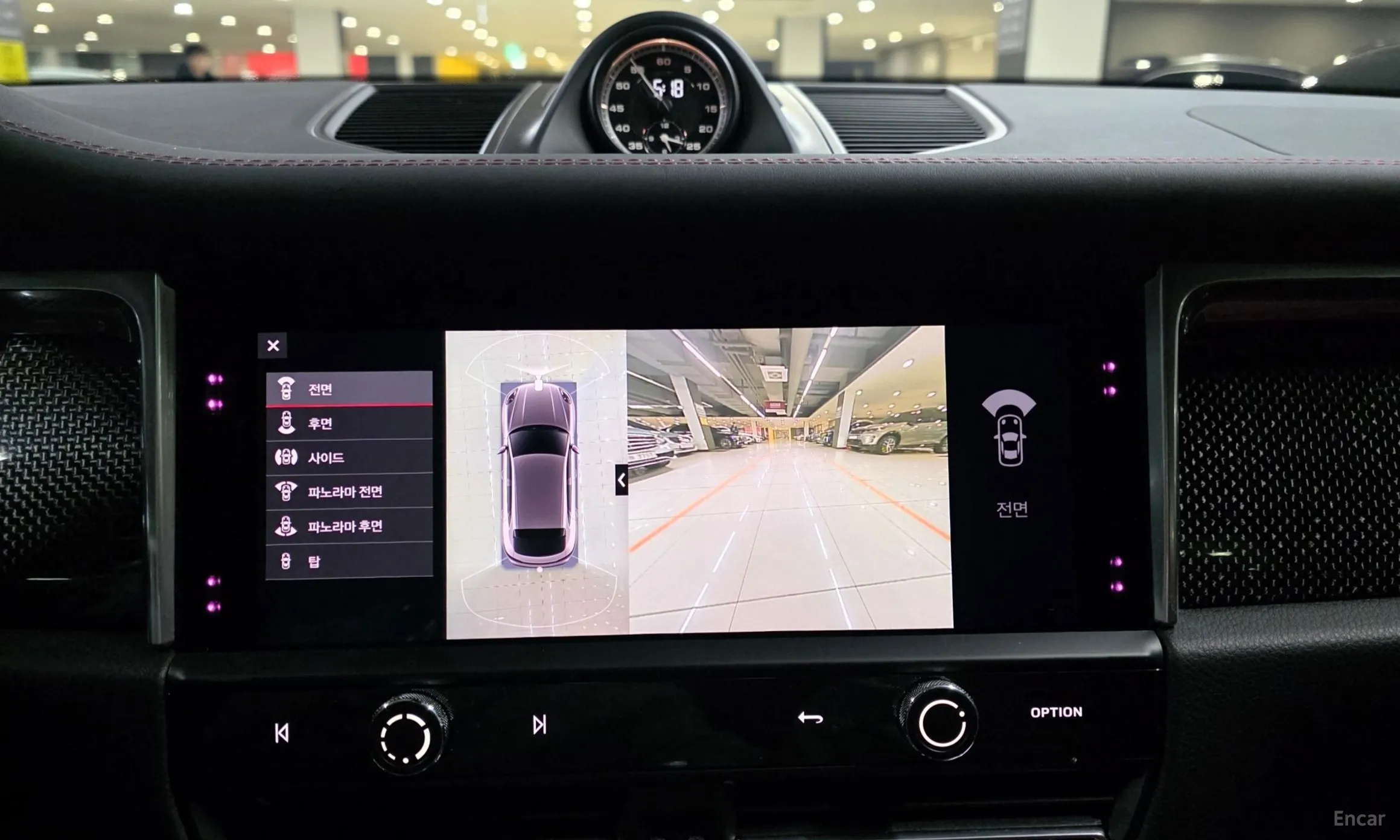 Porsche Macan превью 18
