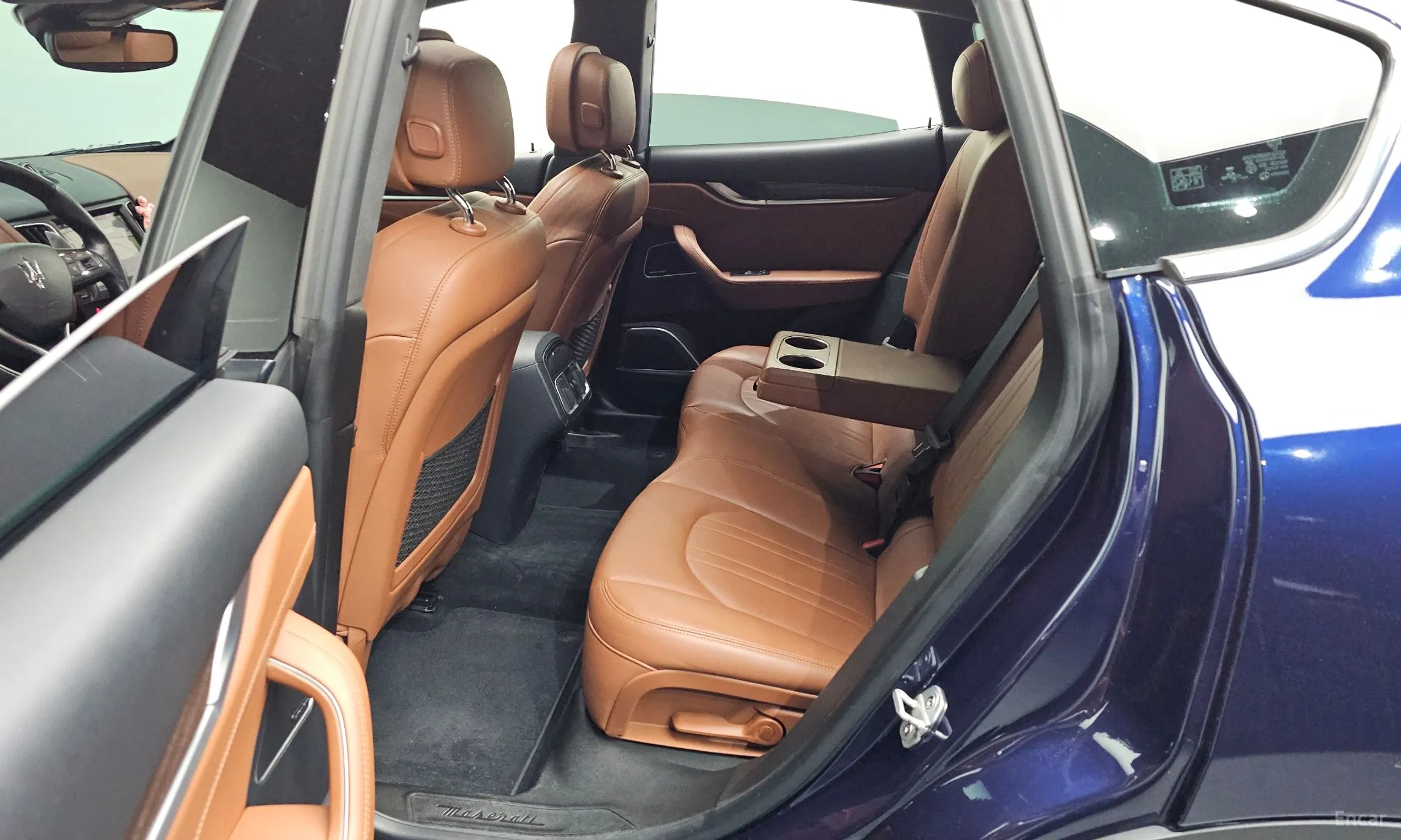 Maserati Levante превью 11