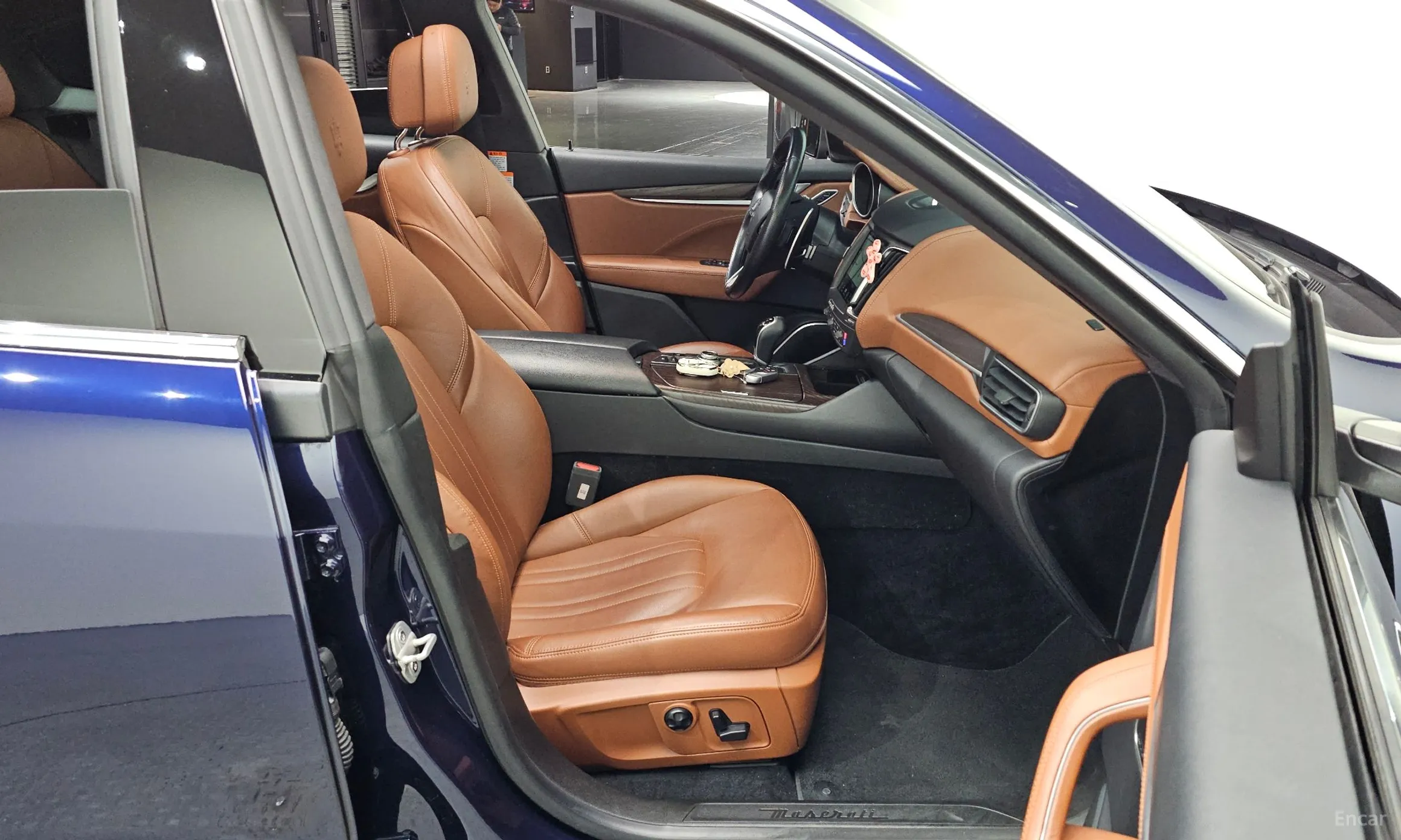 Maserati Levante превью 12