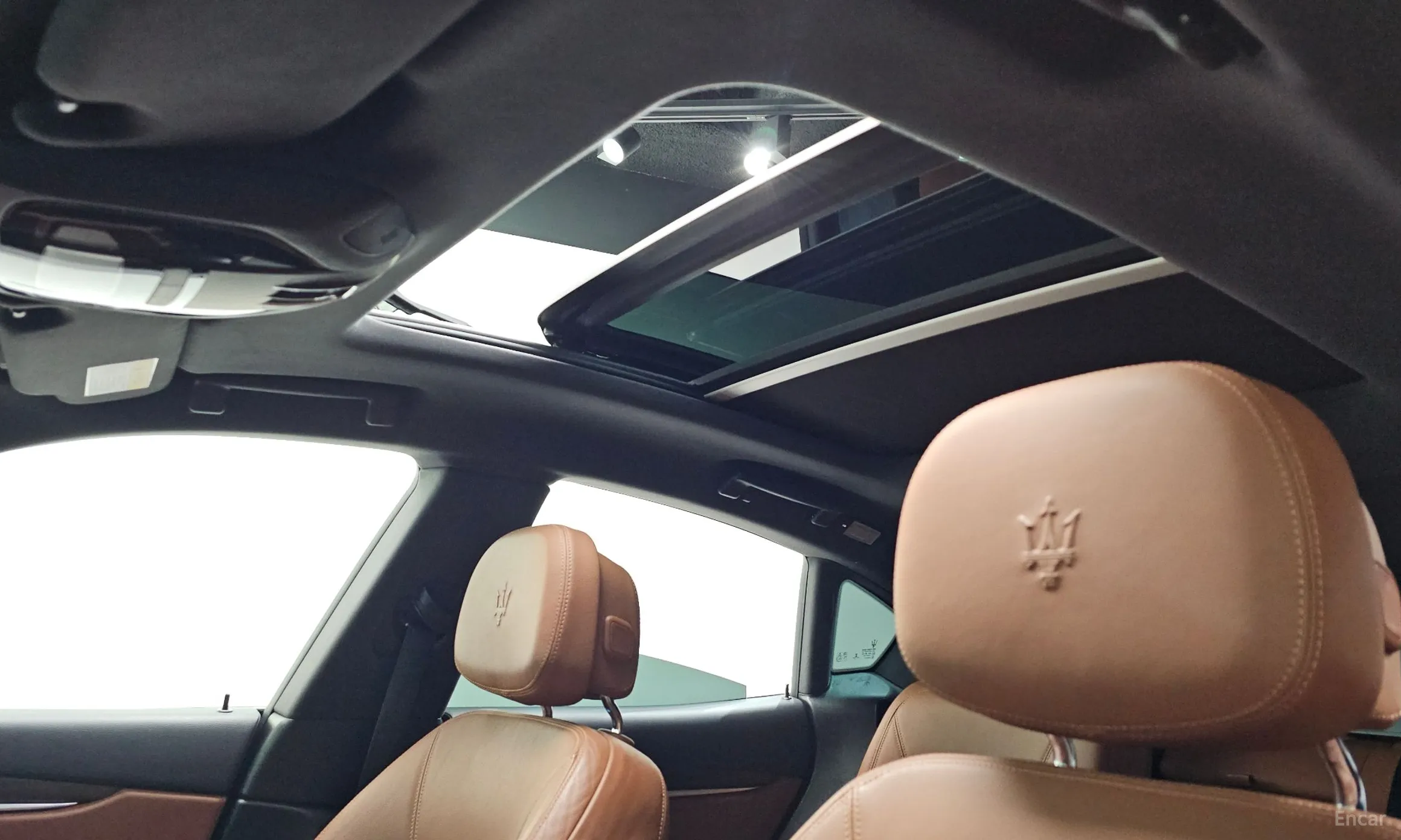 Maserati Levante превью 18
