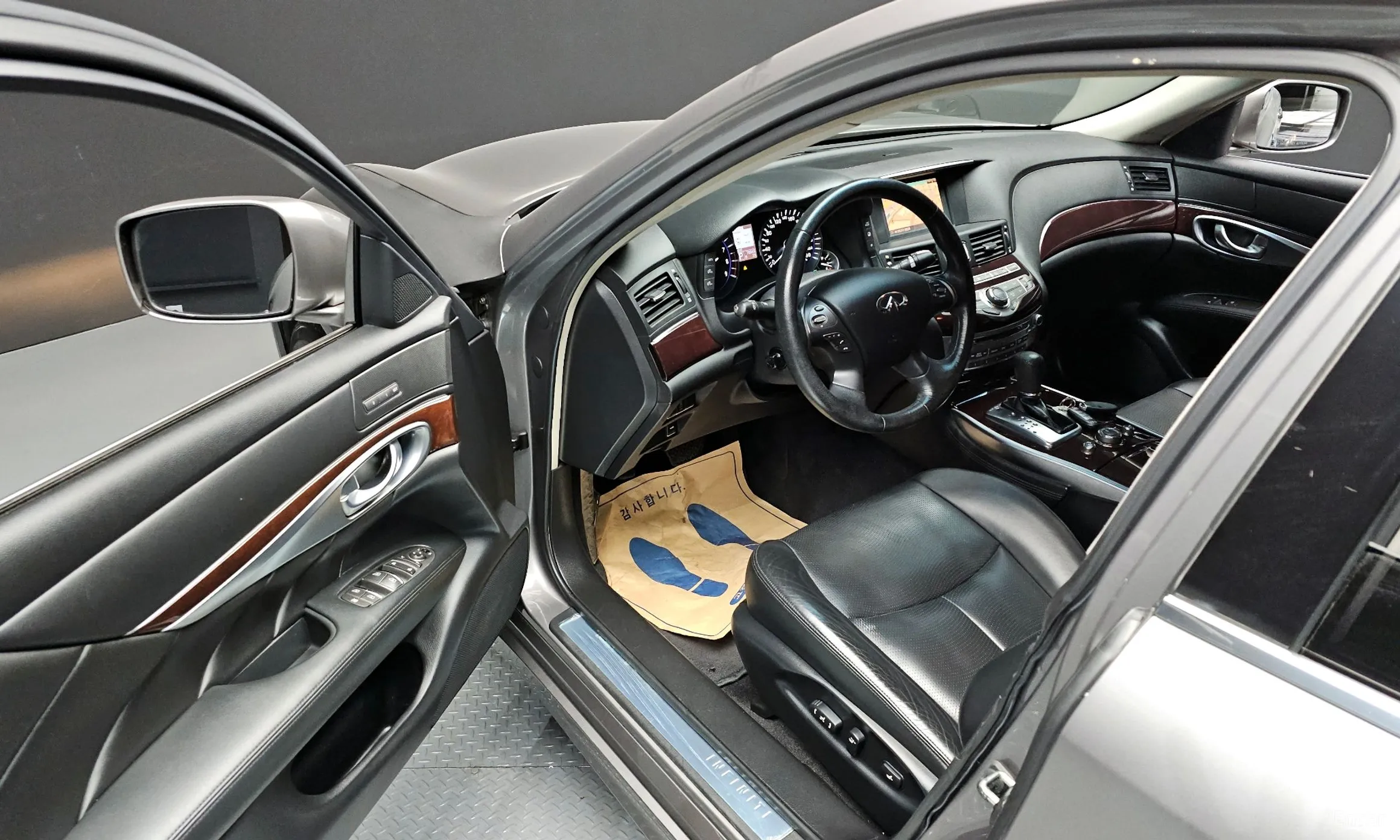 Infiniti M37 превью 10