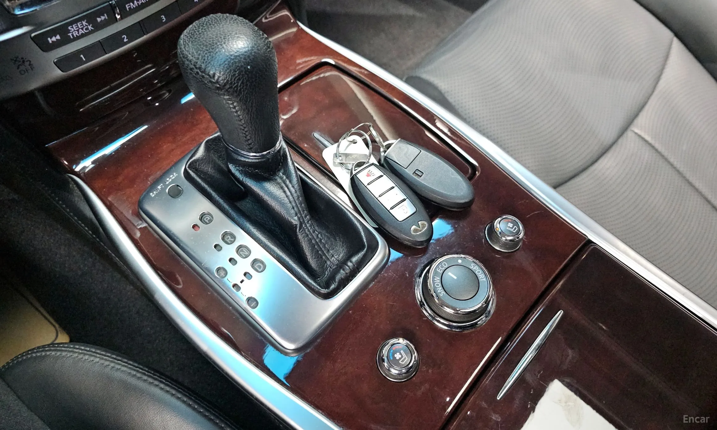 Infiniti M37 превью 9