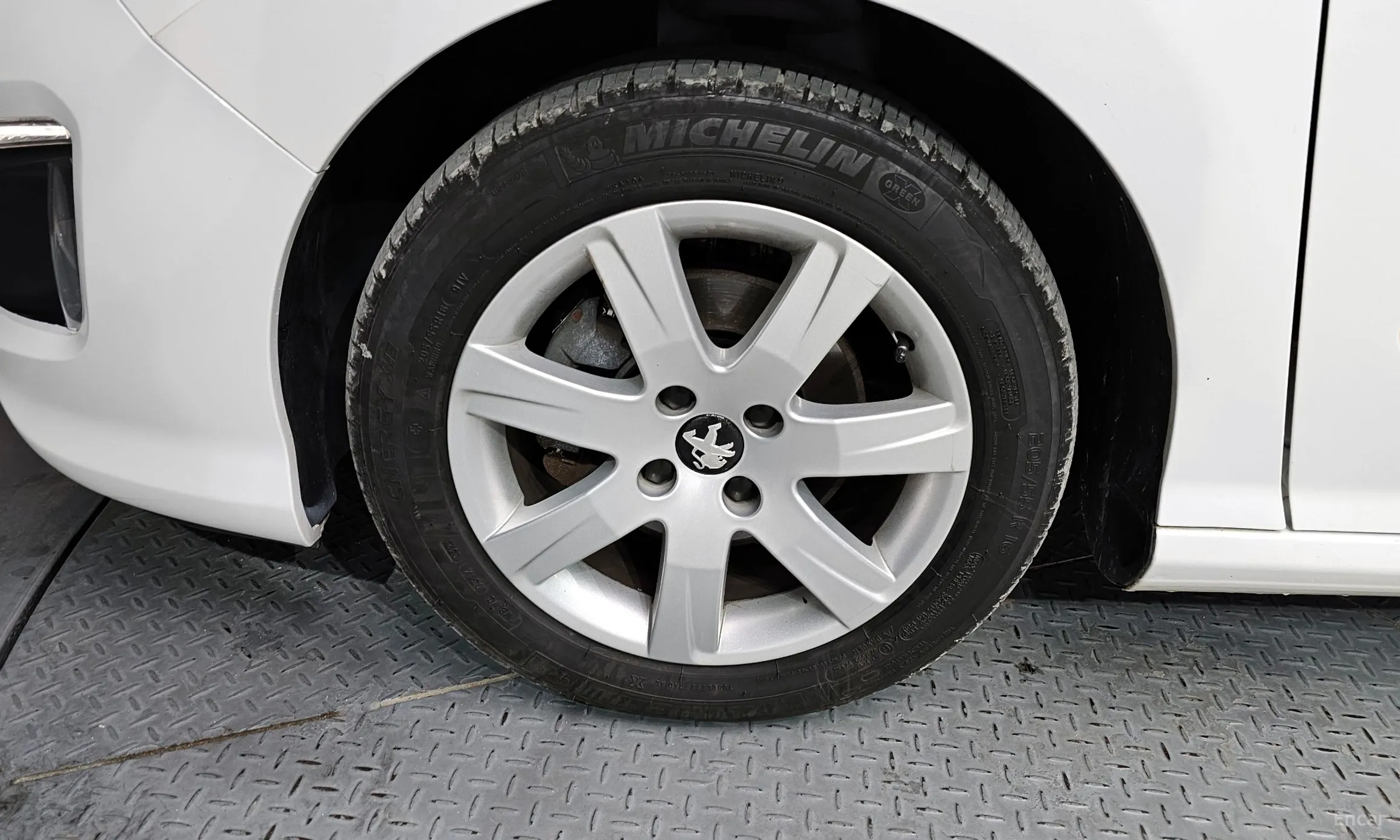 Peugeot 308 превью 5