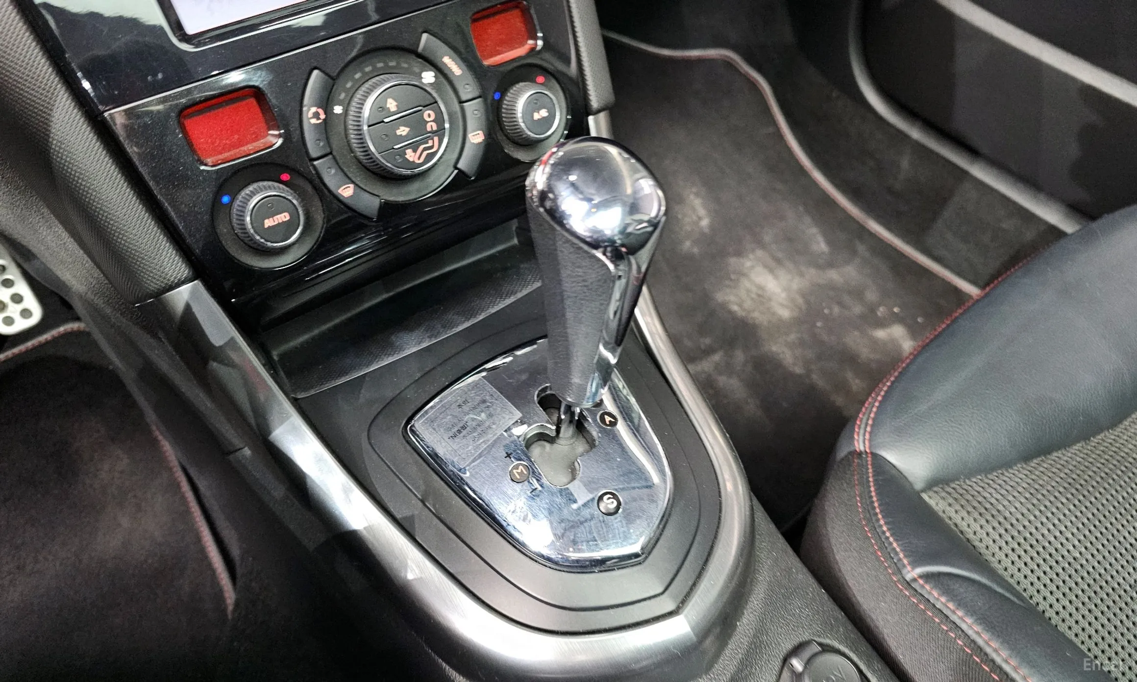 Peugeot 308 превью 9
