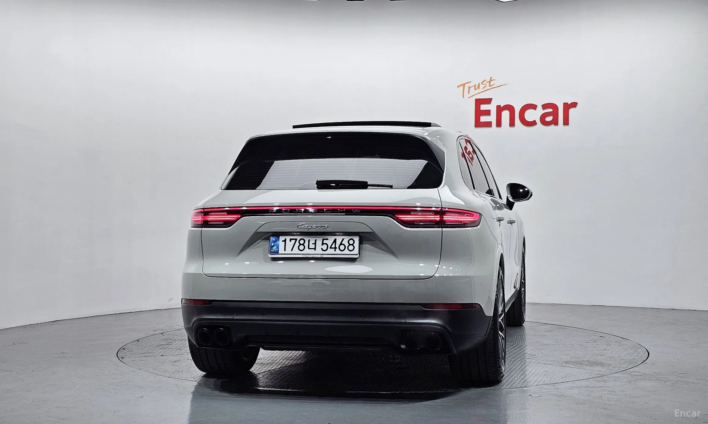 Porsche Cayenne (PO536) превью 4