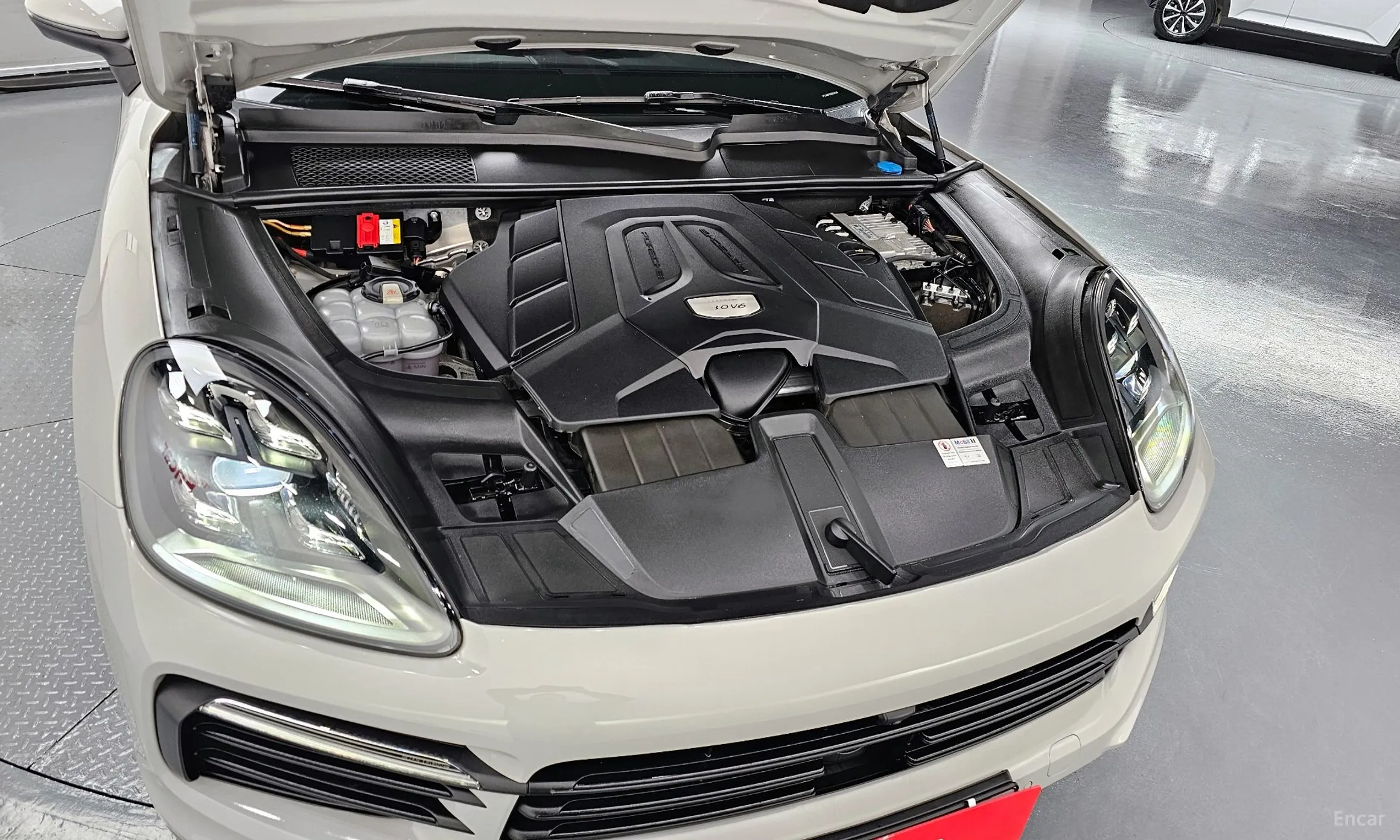 Porsche Cayenne (PO536) превью 6
