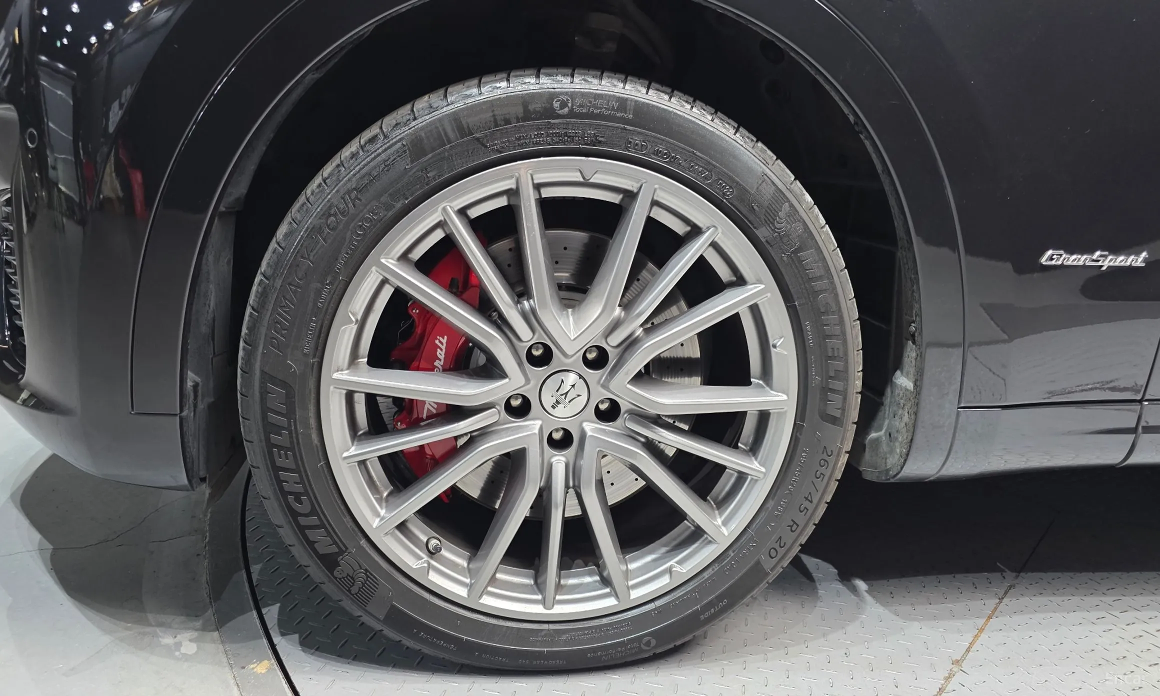 Maserati Levante превью 5