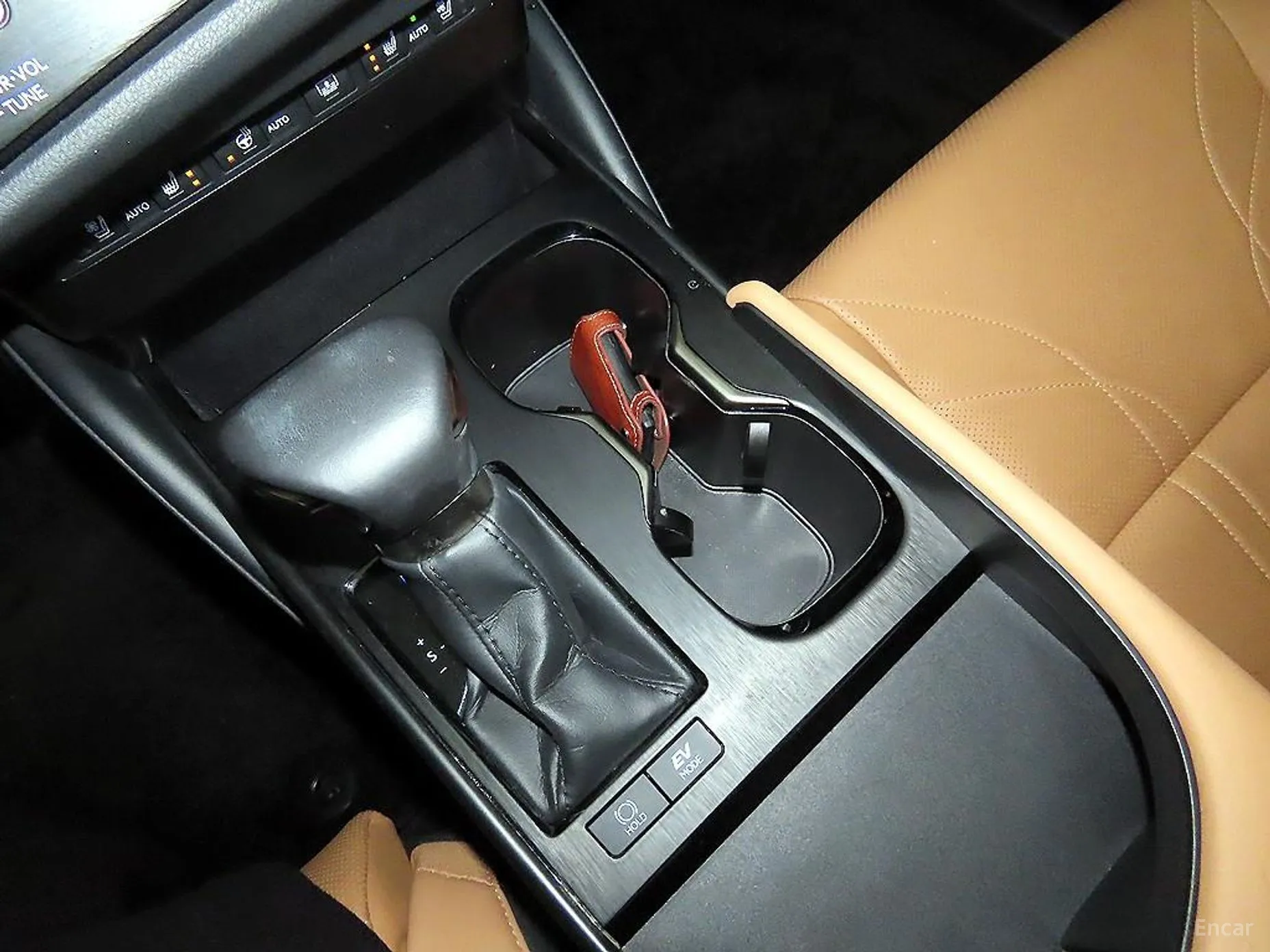 Lexus ES300h 7th Generation превью 12