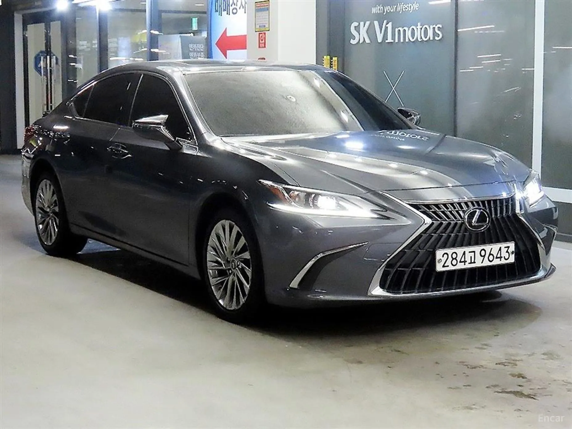 Lexus ES300h 7th Generation превью 3