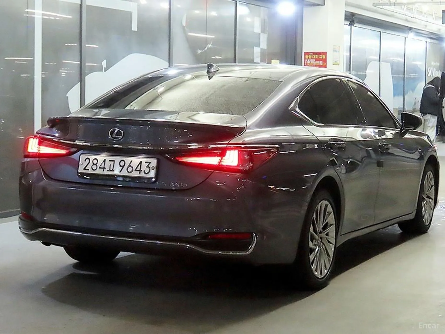 Lexus ES300h 7th Generation превью 5