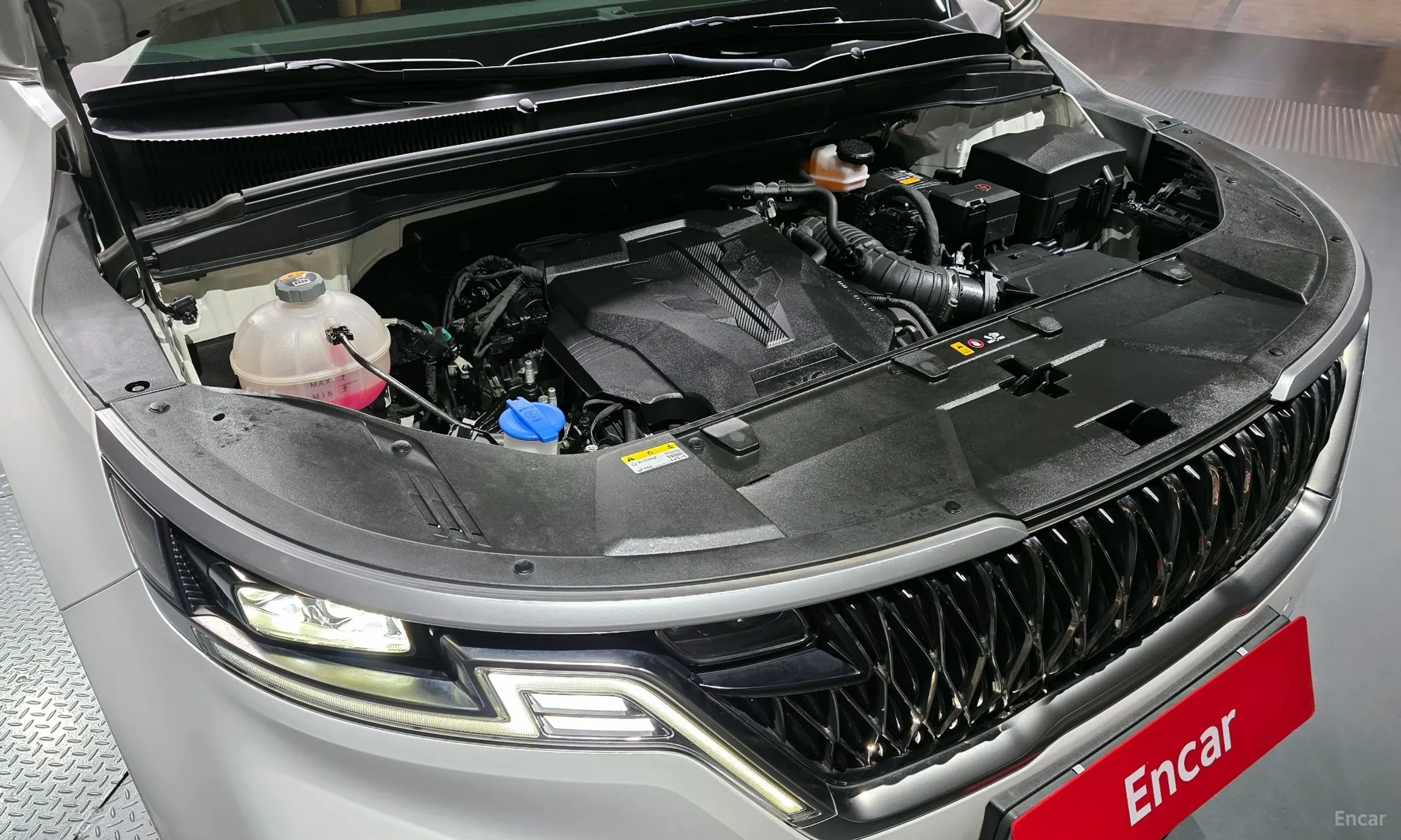 Kia Carnival Gen 4 превью 6