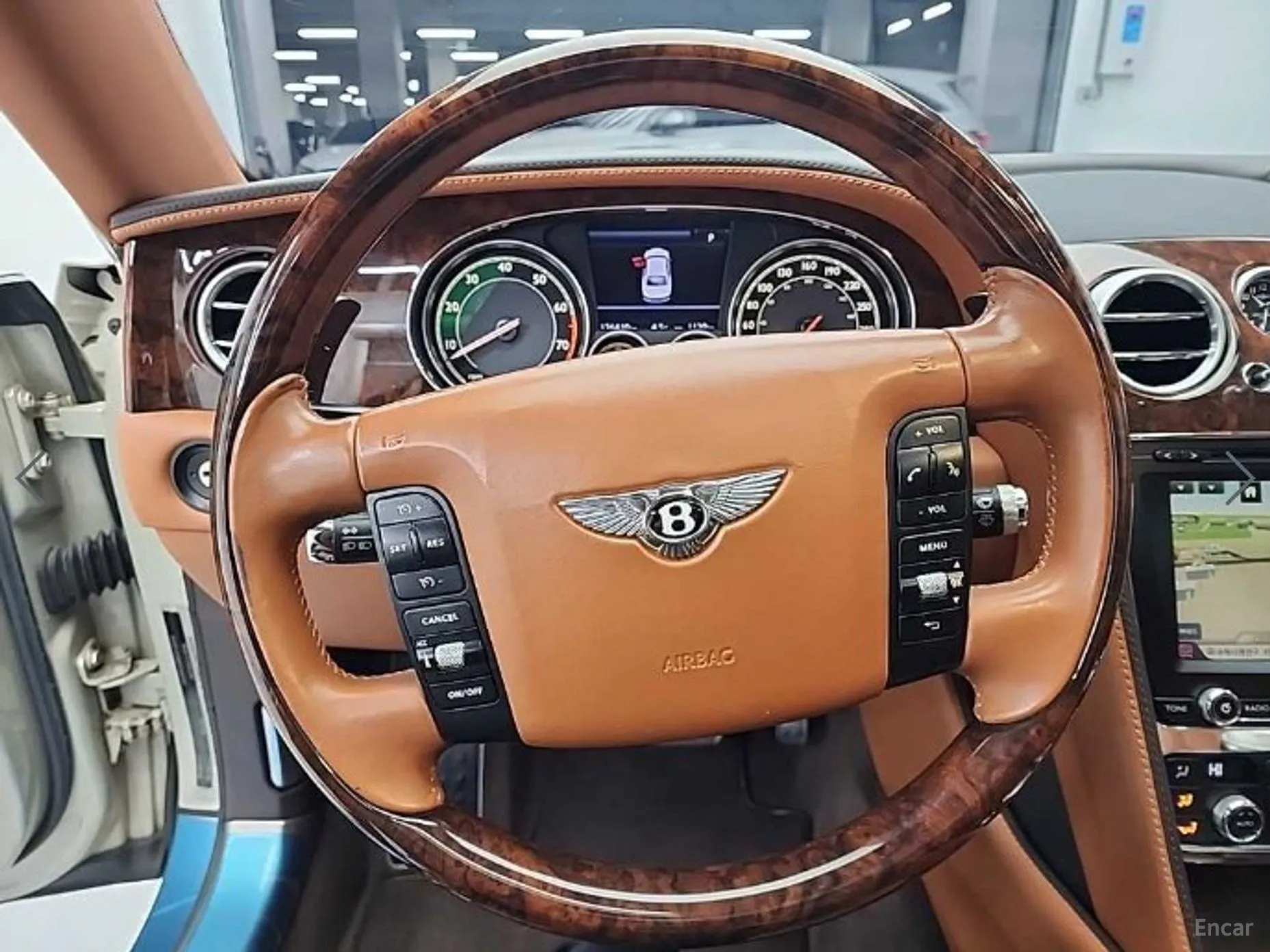 Bentley Flying Spur 2nd Generation превью 8