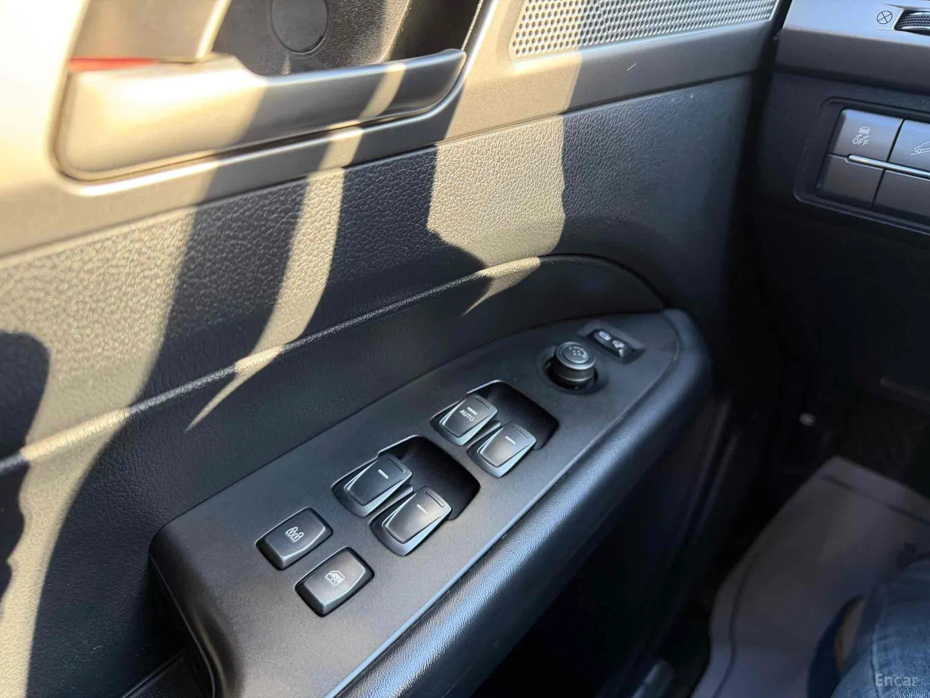 KG Mobility (SsangYong) Rexton Sports превью 15