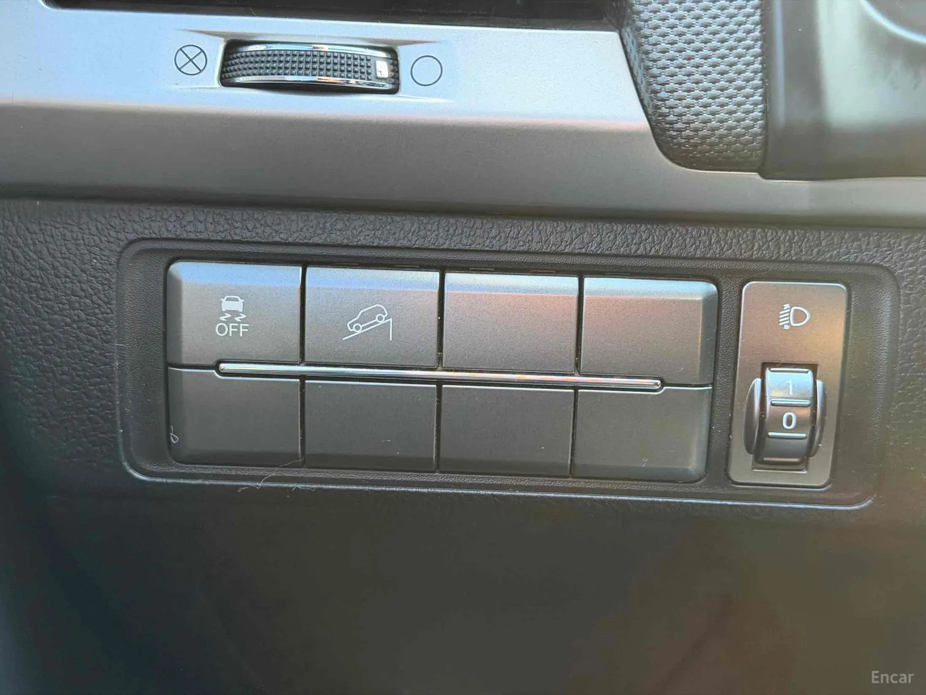 KG Mobility (SsangYong) Rexton Sports превью 16