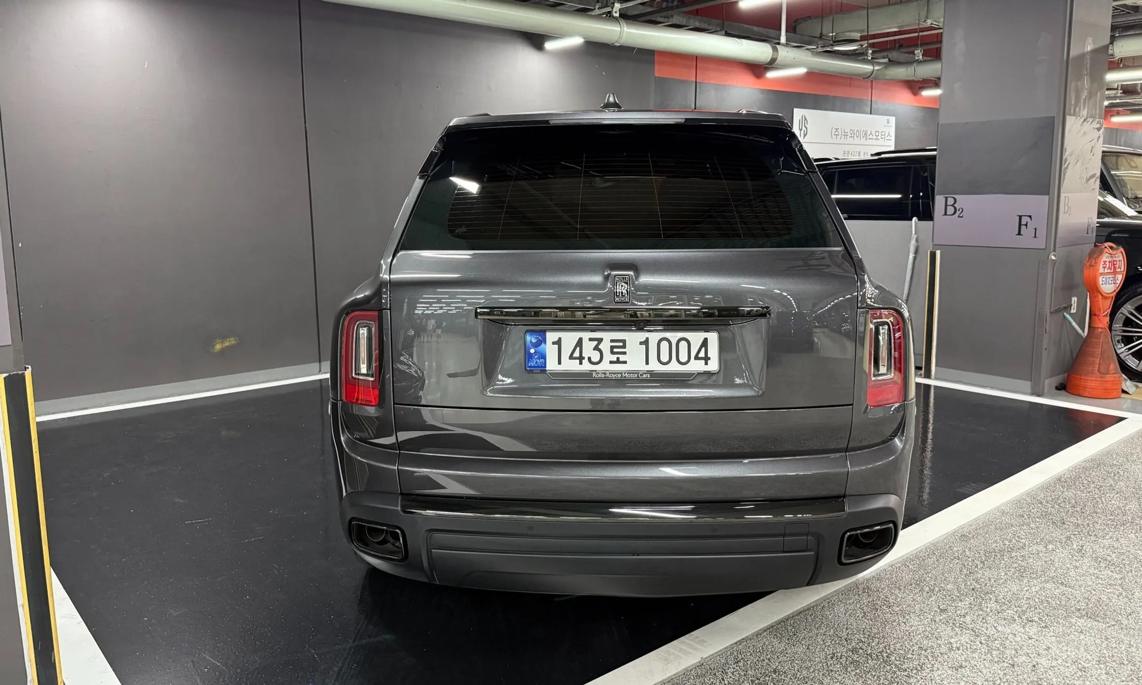Rolls-Royce Cullinan превью 4