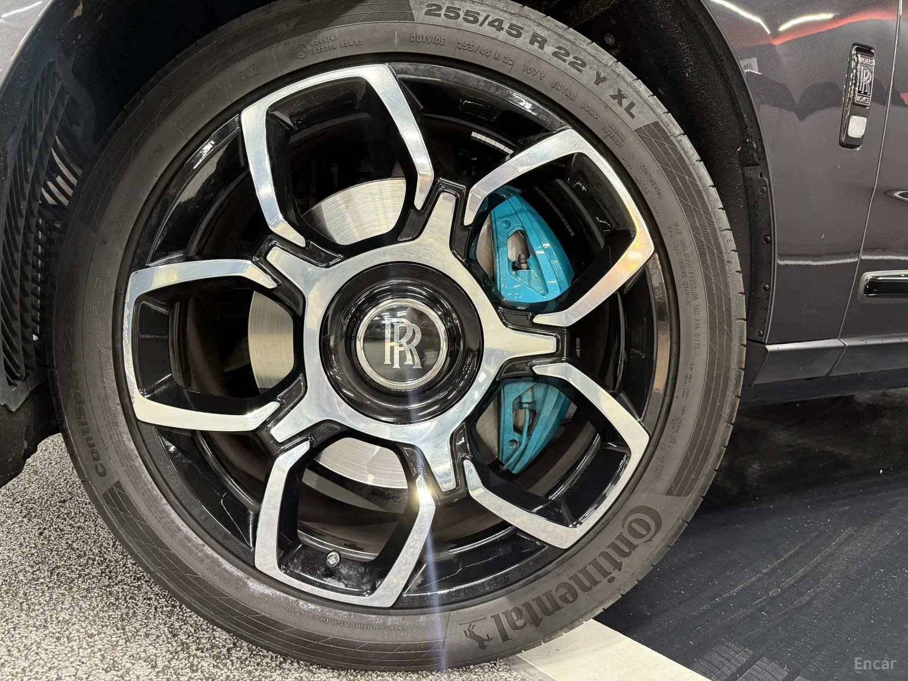 Rolls-Royce Cullinan превью 5