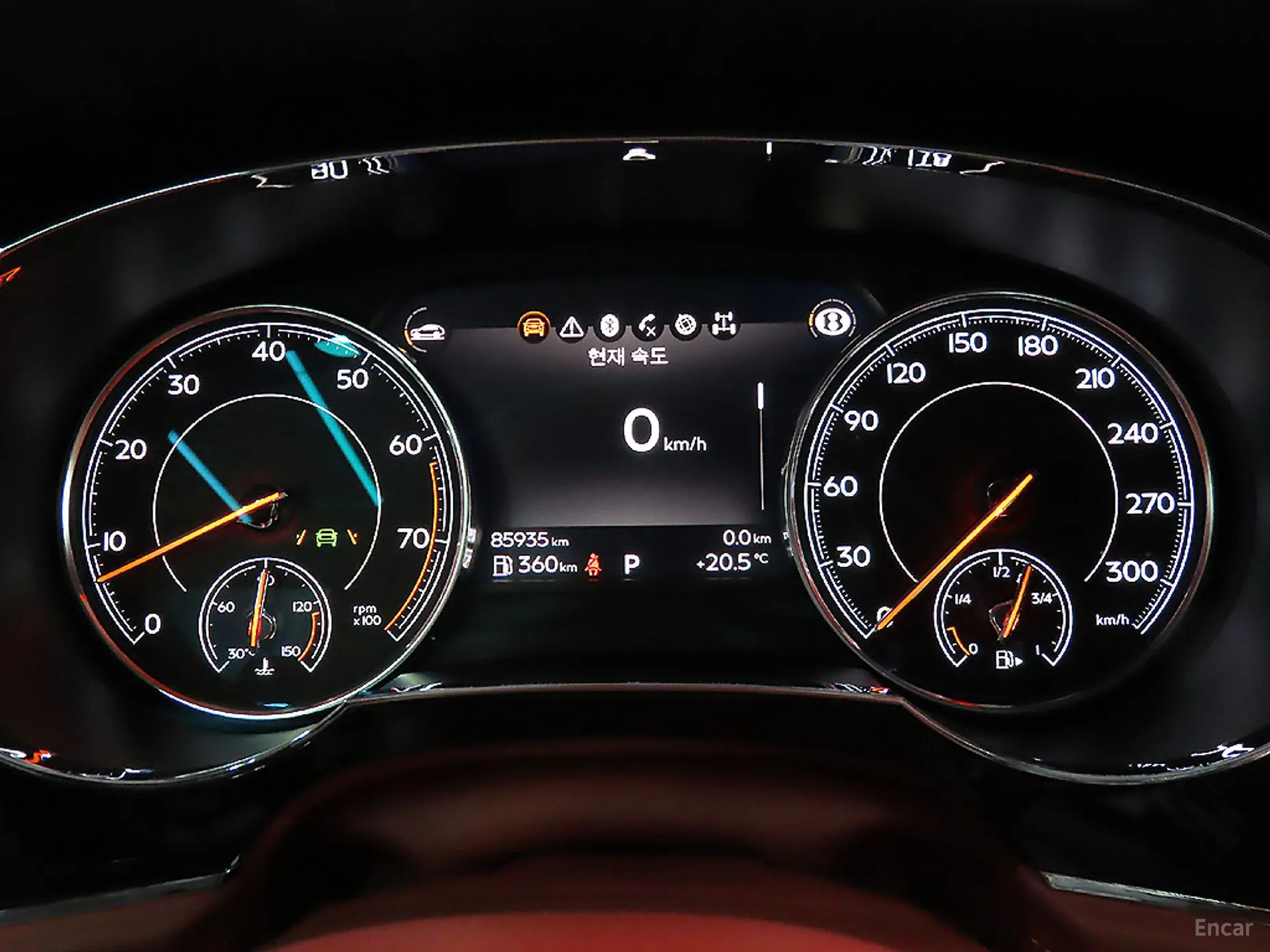 Bentley Bentayga превью 10